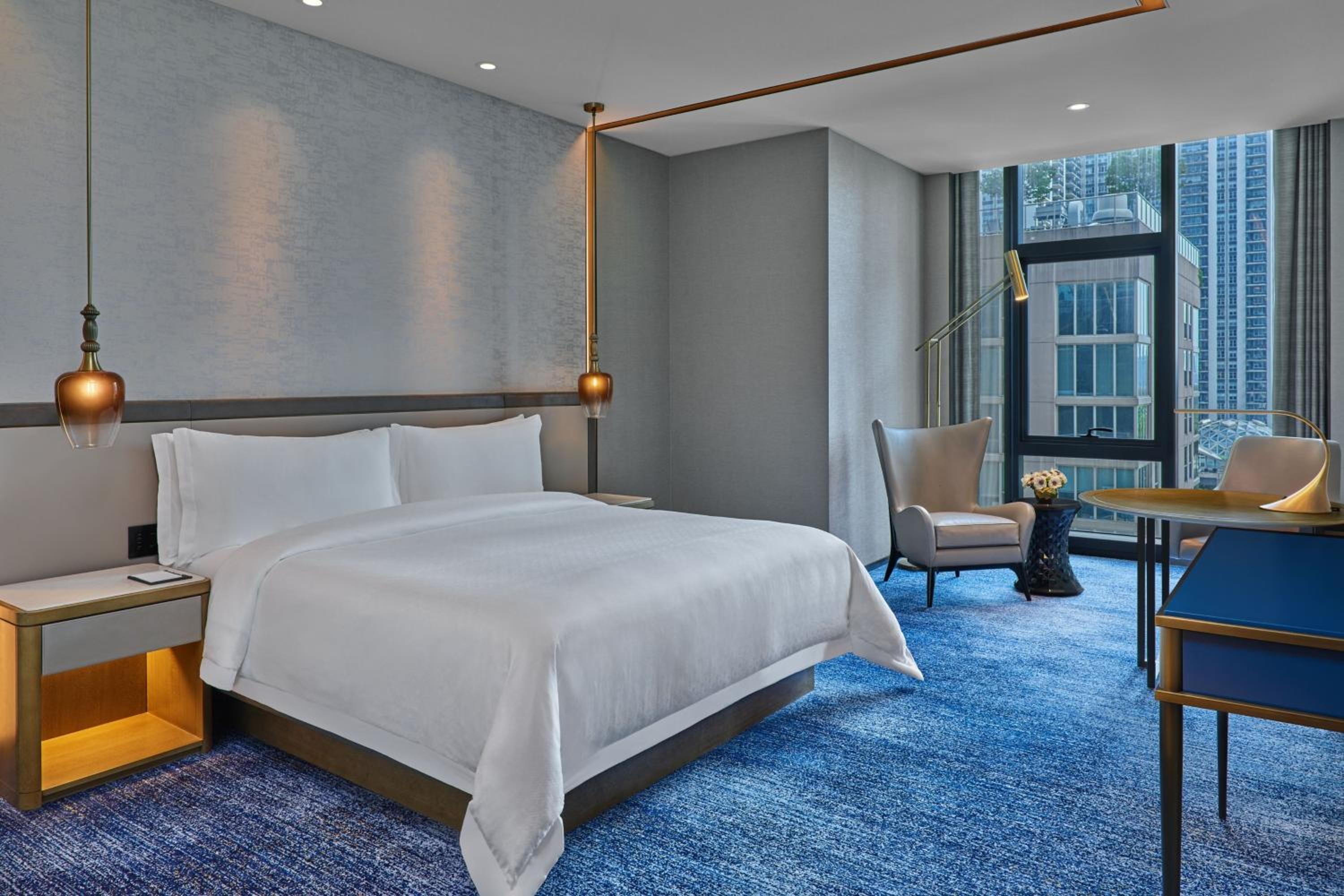 Superior King Room - Photo 1