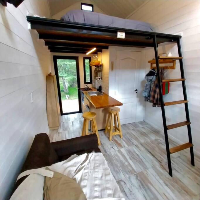 One-Bedroom House photo 1