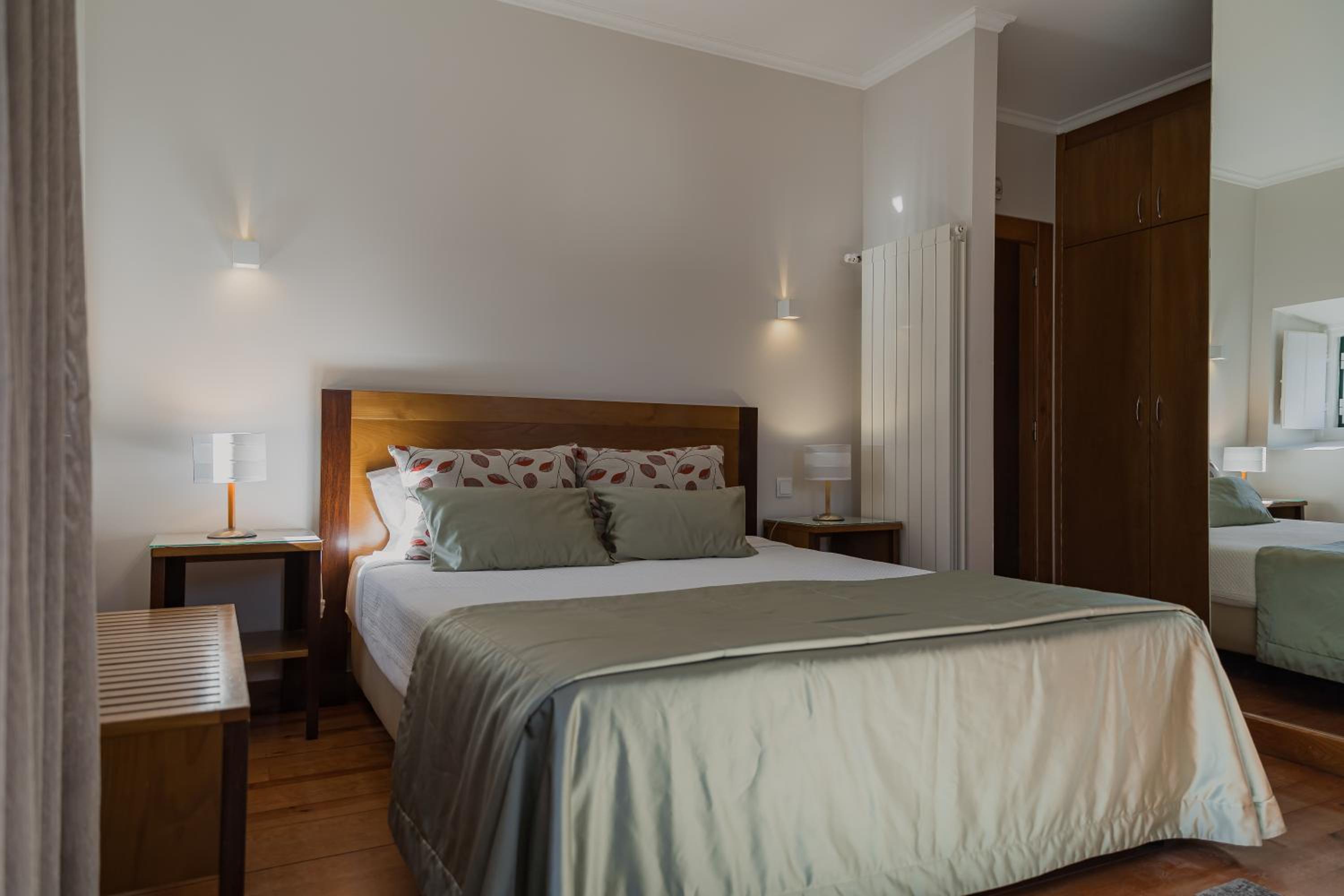 Double or Twin Room - Photo 22