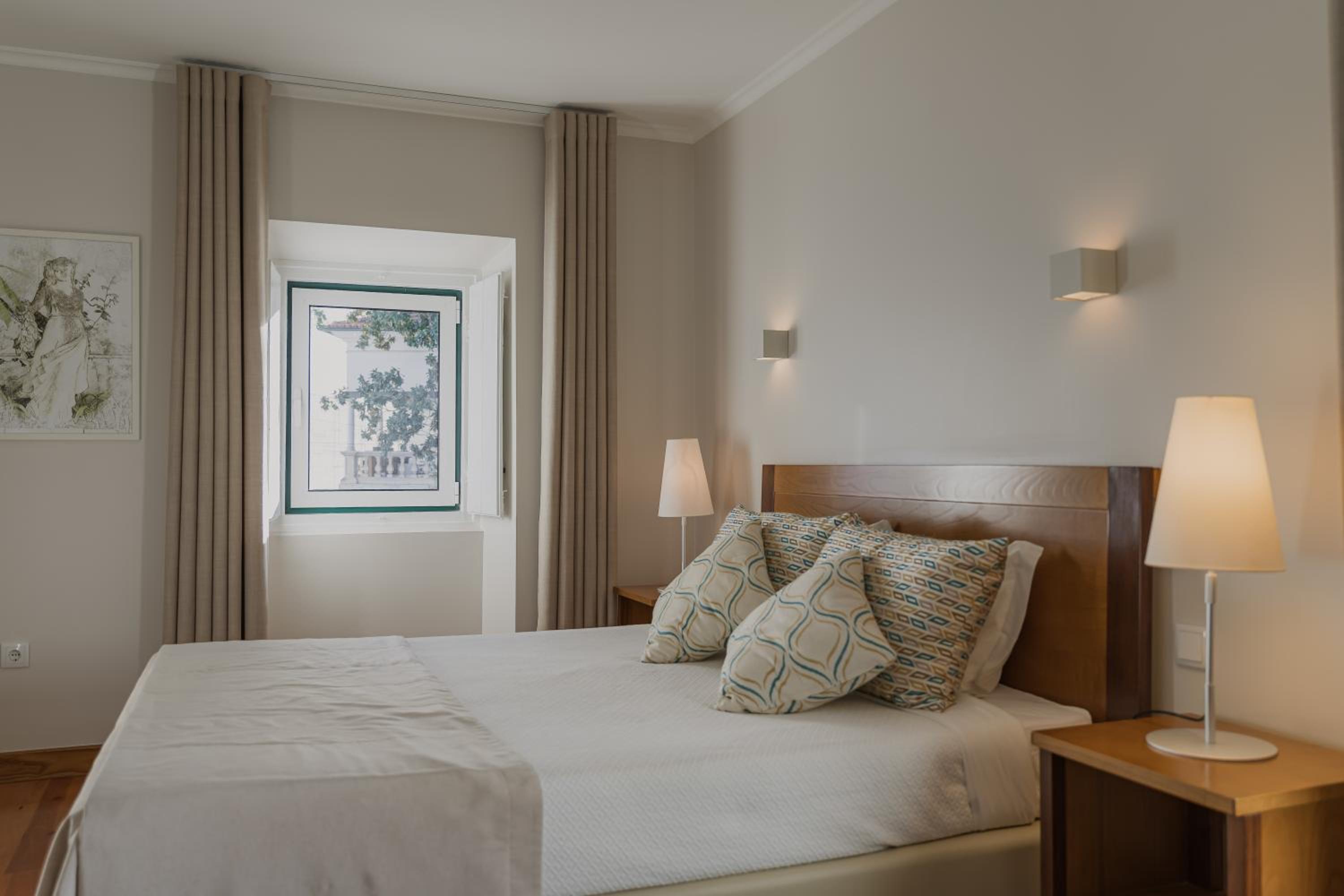 Suite - Photo 15