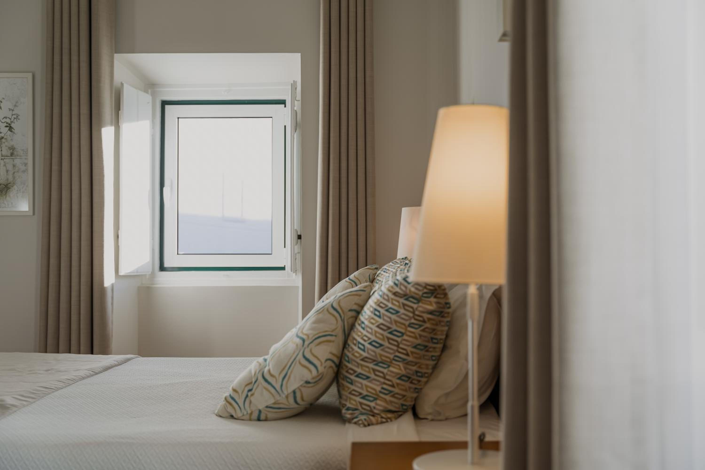 Suite - Photo 17