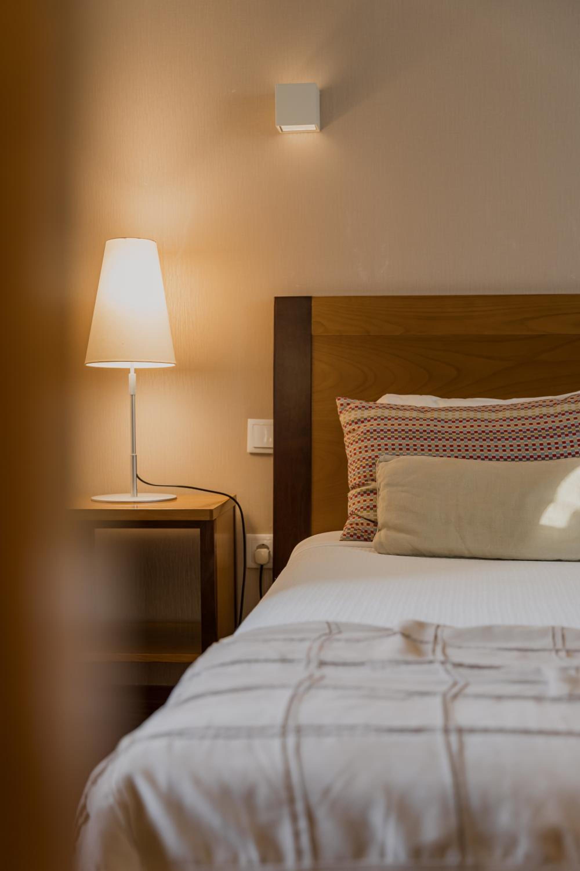 Double or Twin Room - Photo 15