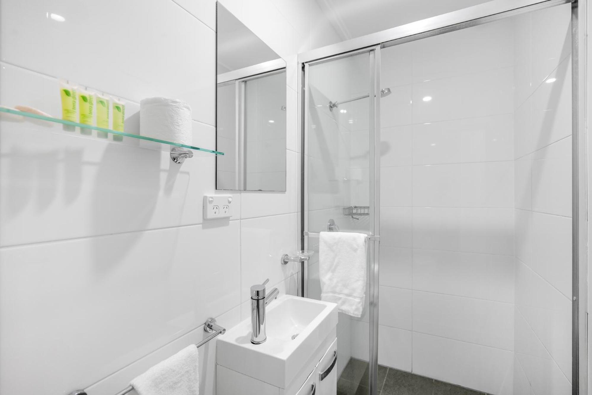 Three-Bedroom Apartment - Photo 2