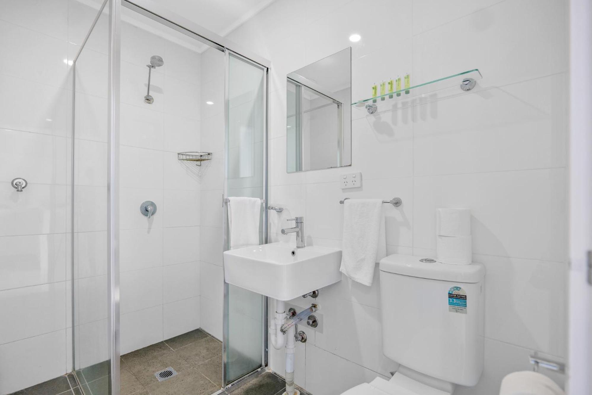 Two-Bedroom Apartment - Photo 7