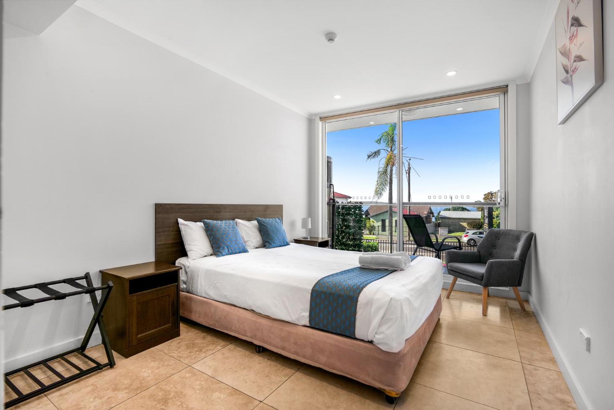 Three-Bedroom Apartment - Photo 8