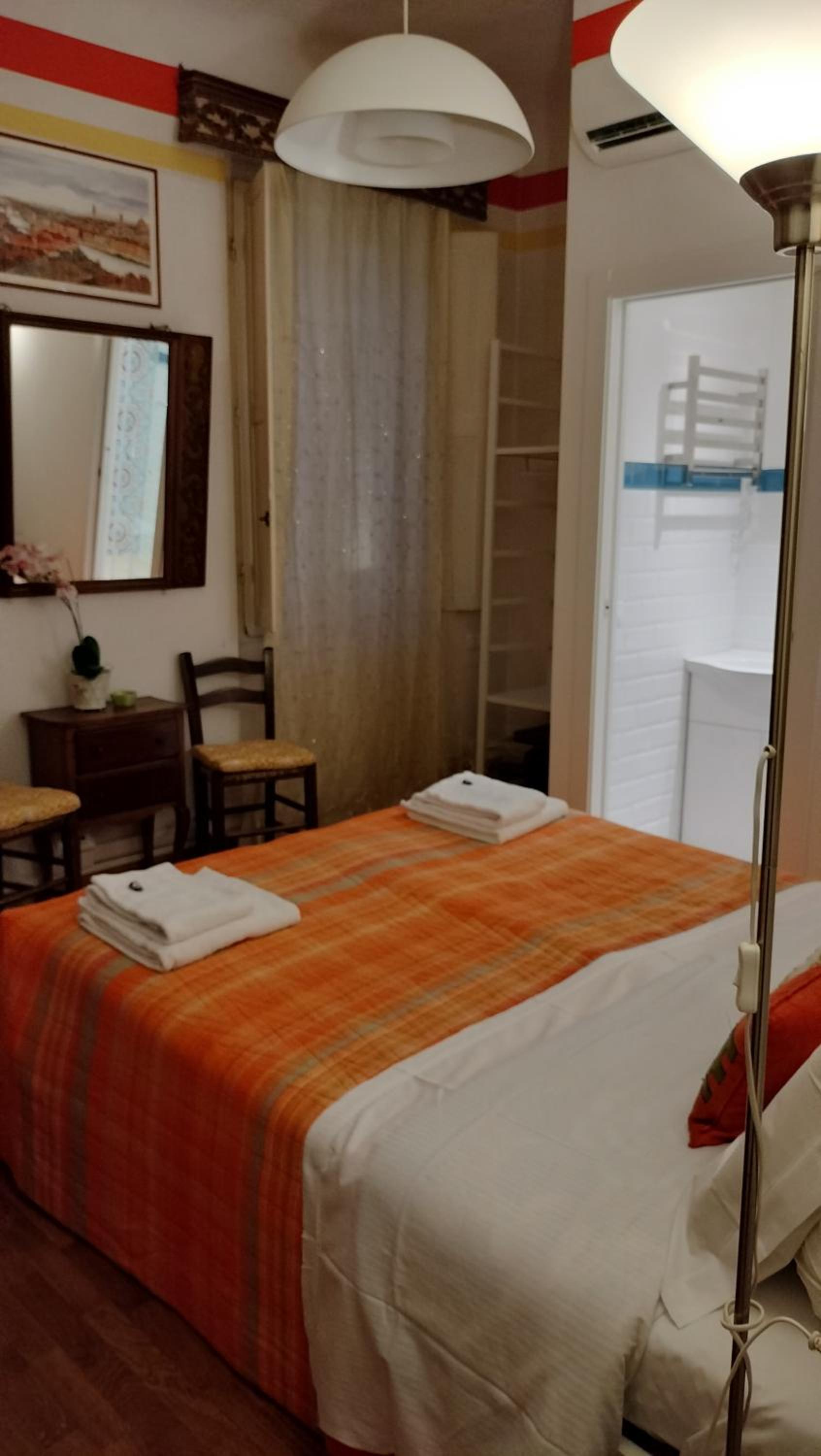 Double Room with Private Bathroom photo 3