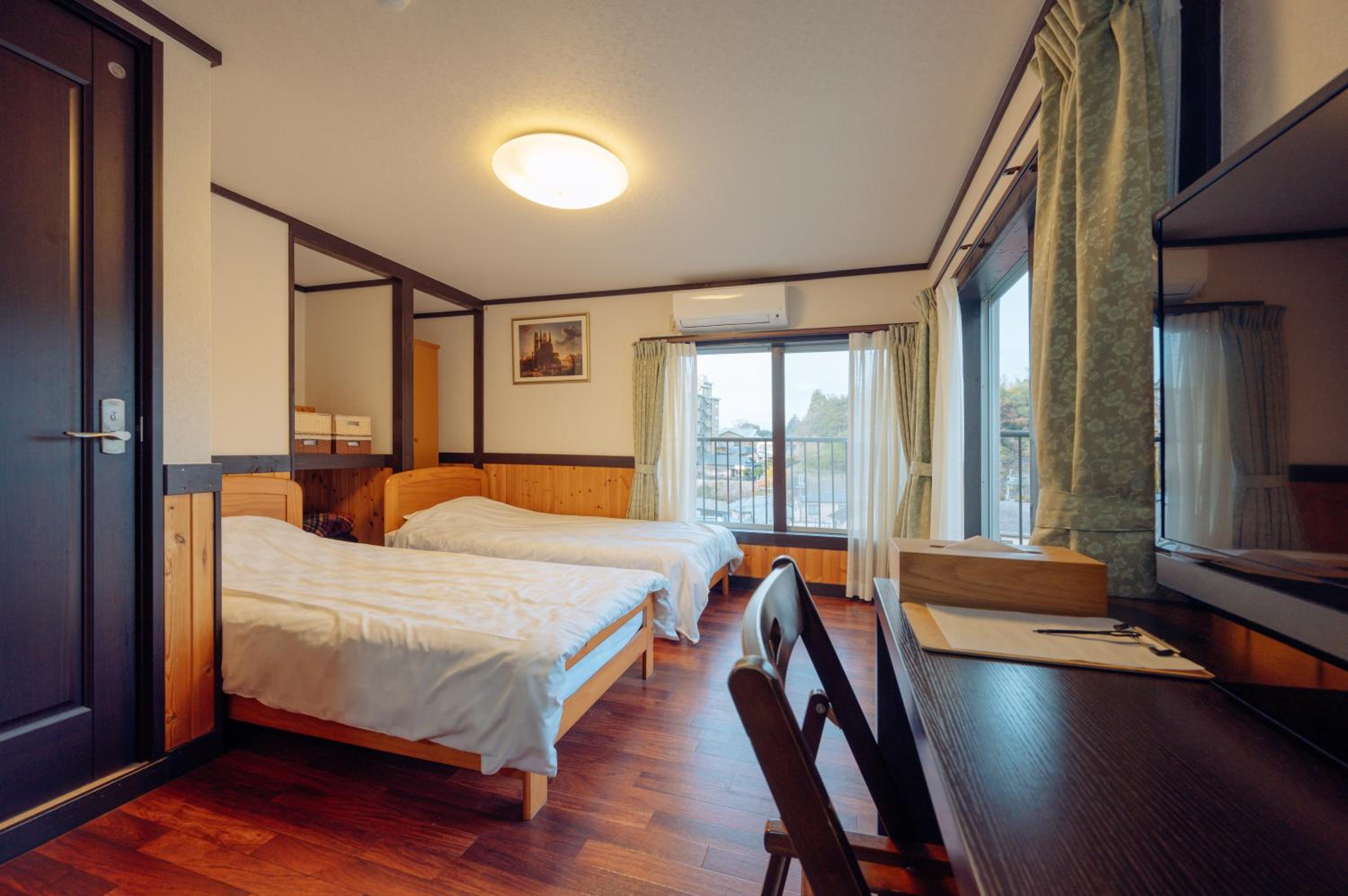 Quadruple Room - Photo 5