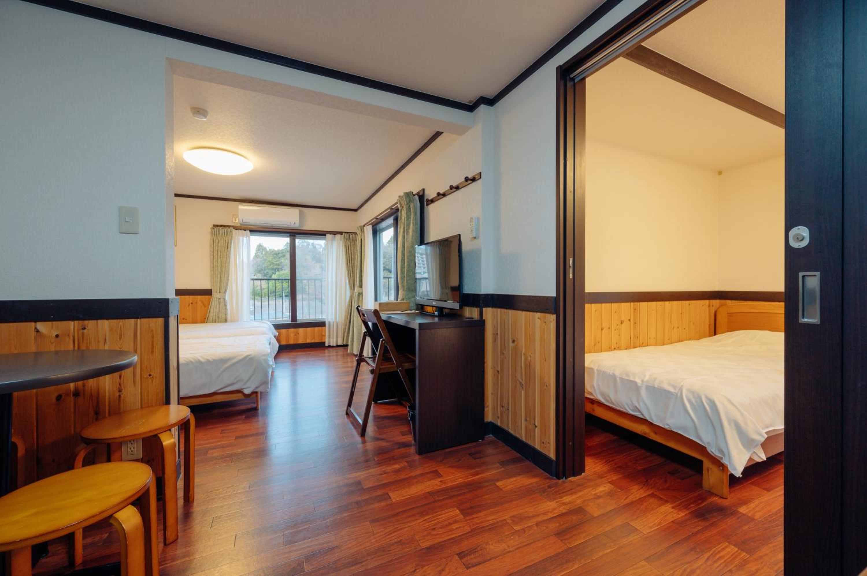 Quadruple Room - Photo 1