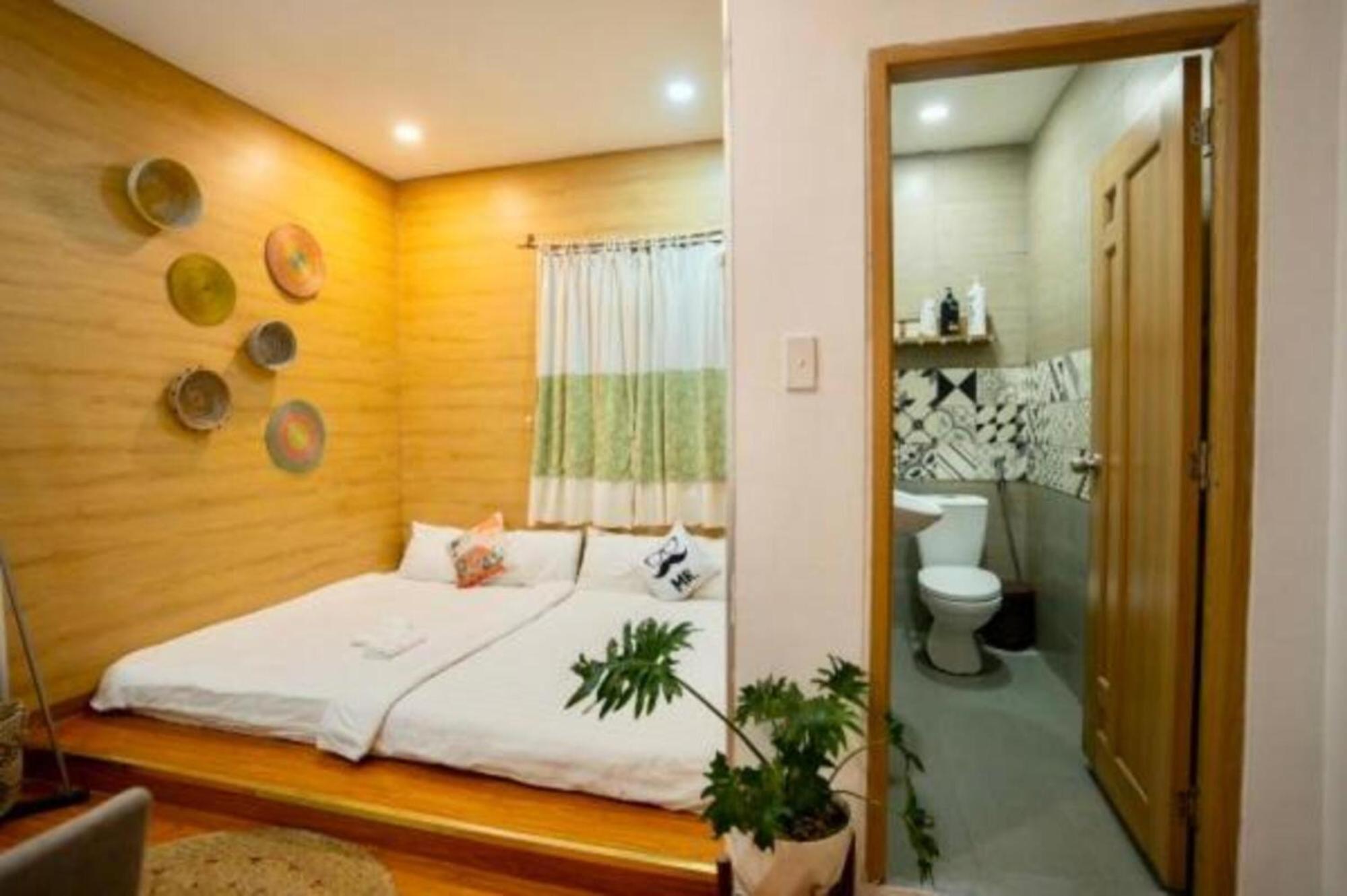 Standard Family Room - Photo 16