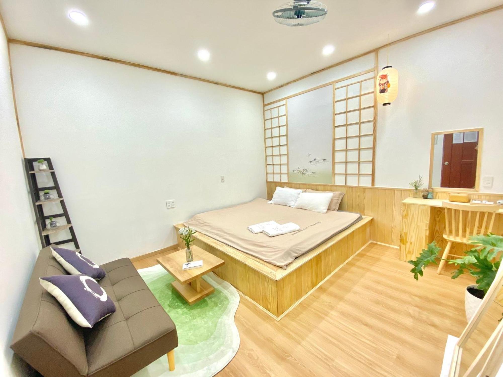 Standard Family Room - Photo 1