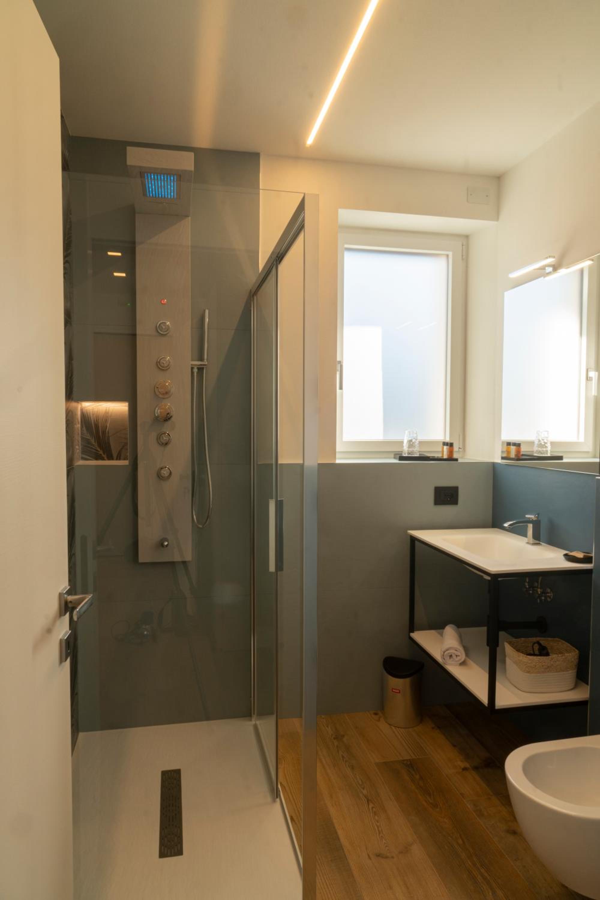 Standard Double Room with Chromotherapy photo 3