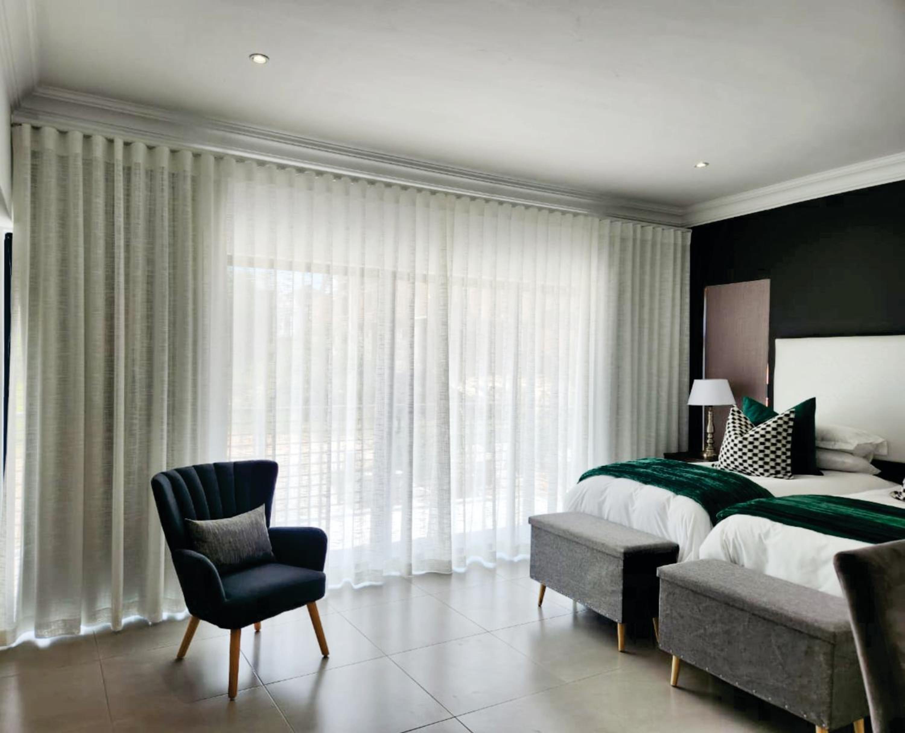 Deluxe Double or Twin Room with Balcony photo 2