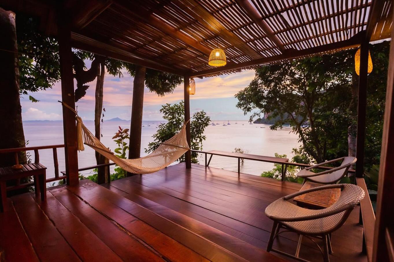 Top View Bungalow photo 3