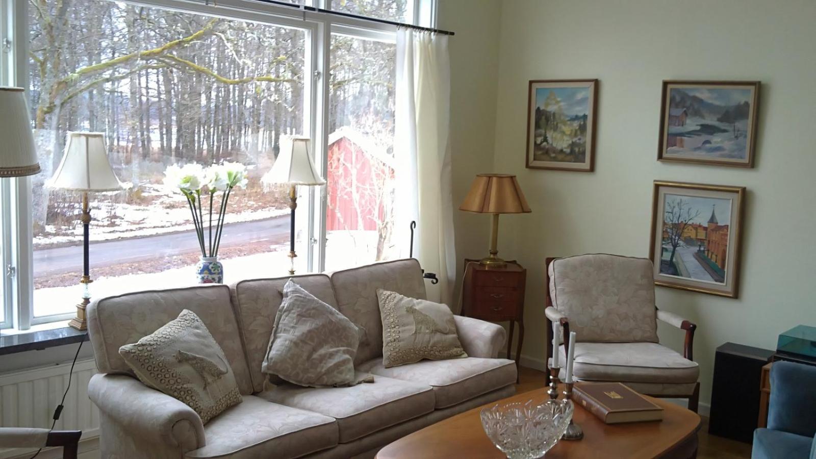 Apartment with Terrace - Photo 2