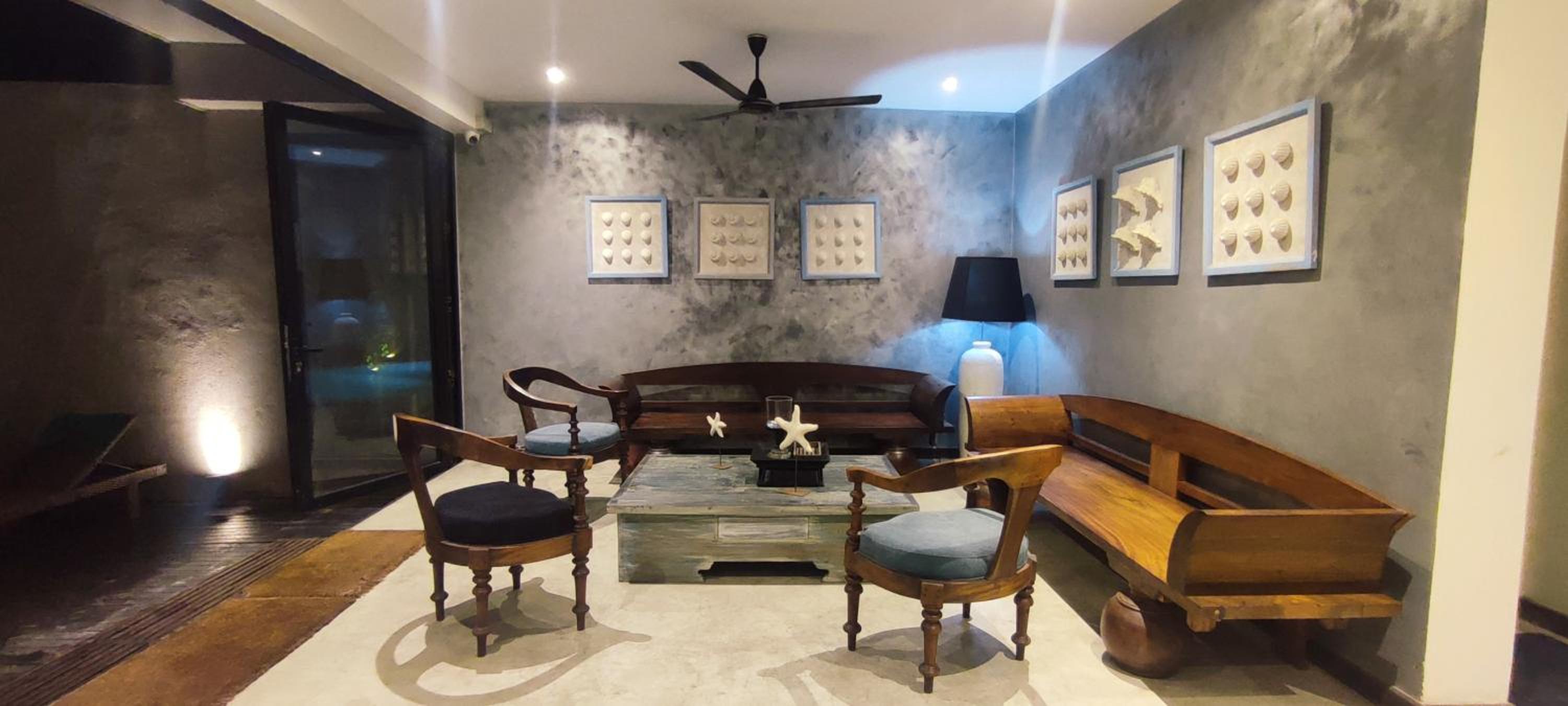 Villa photo 1