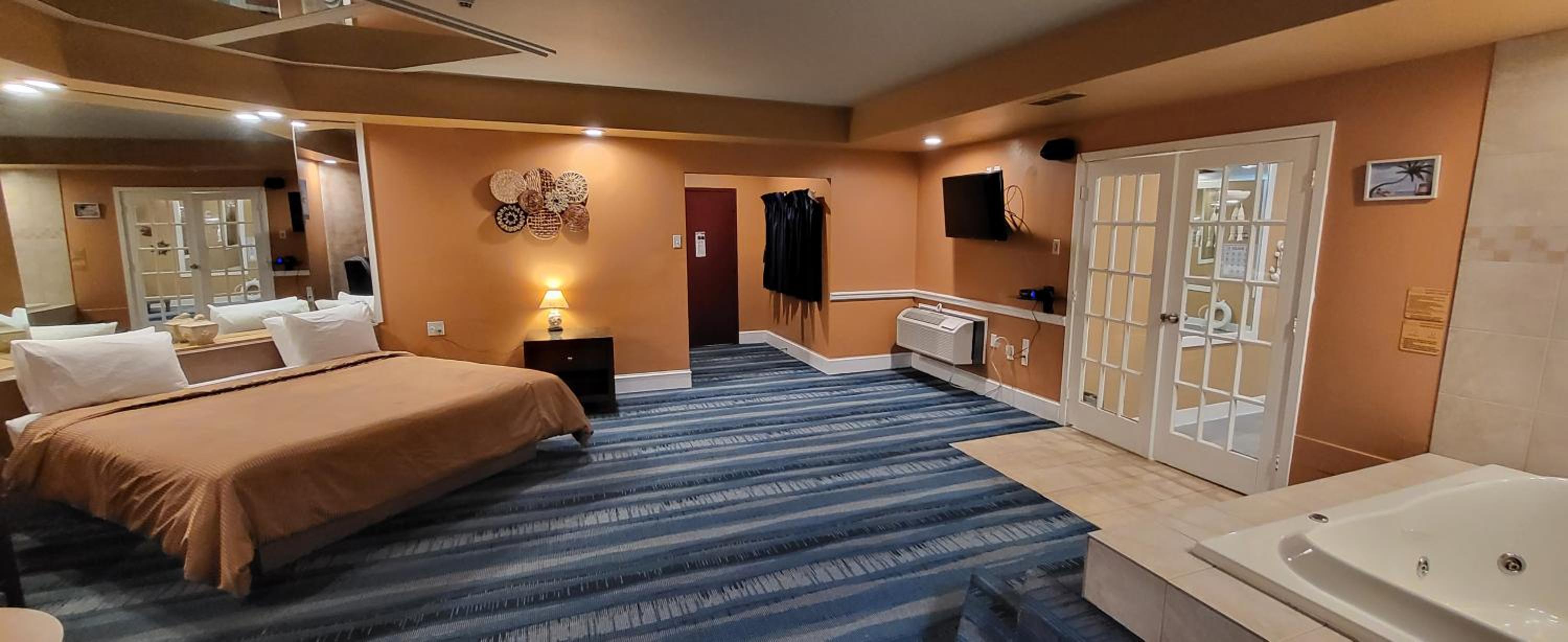 Suite with Private Pool