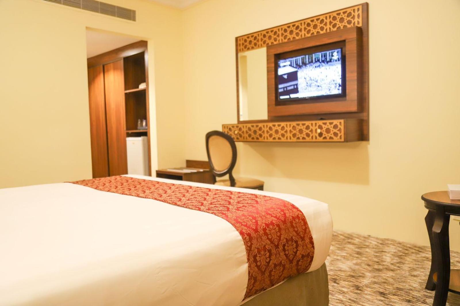 Standard King Room