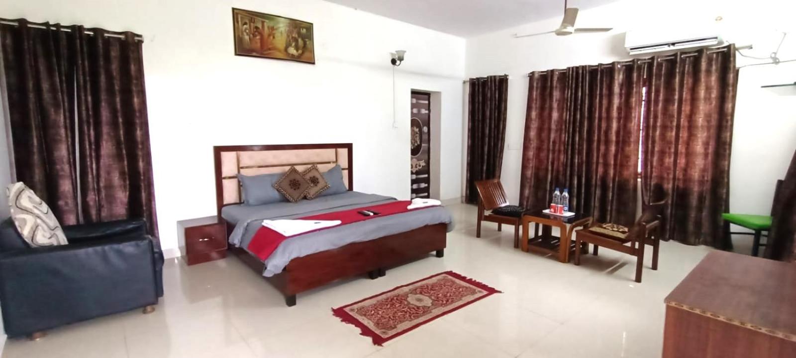 Deluxe Suite photo 2