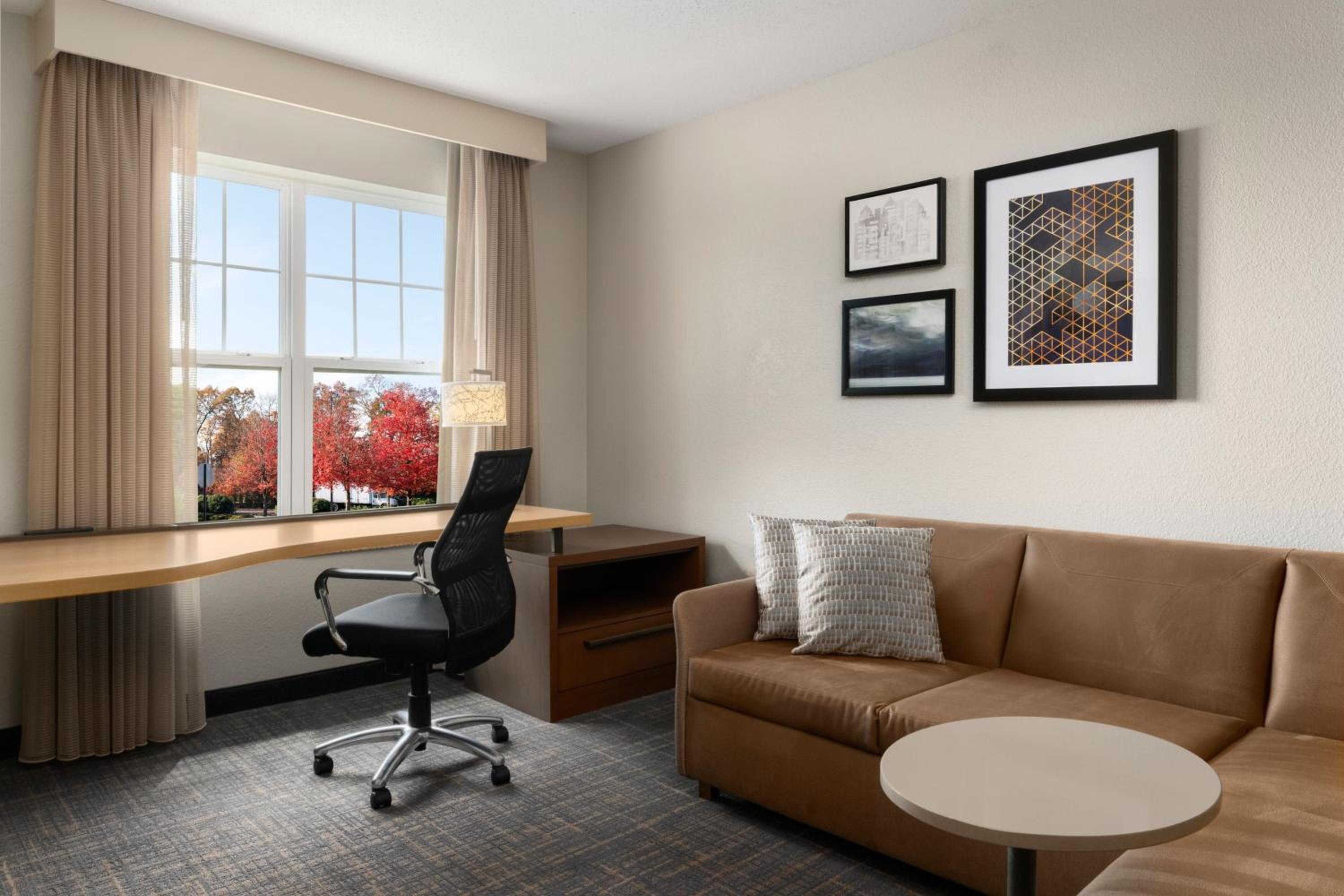 One-Bedroom Suite - Photo 1