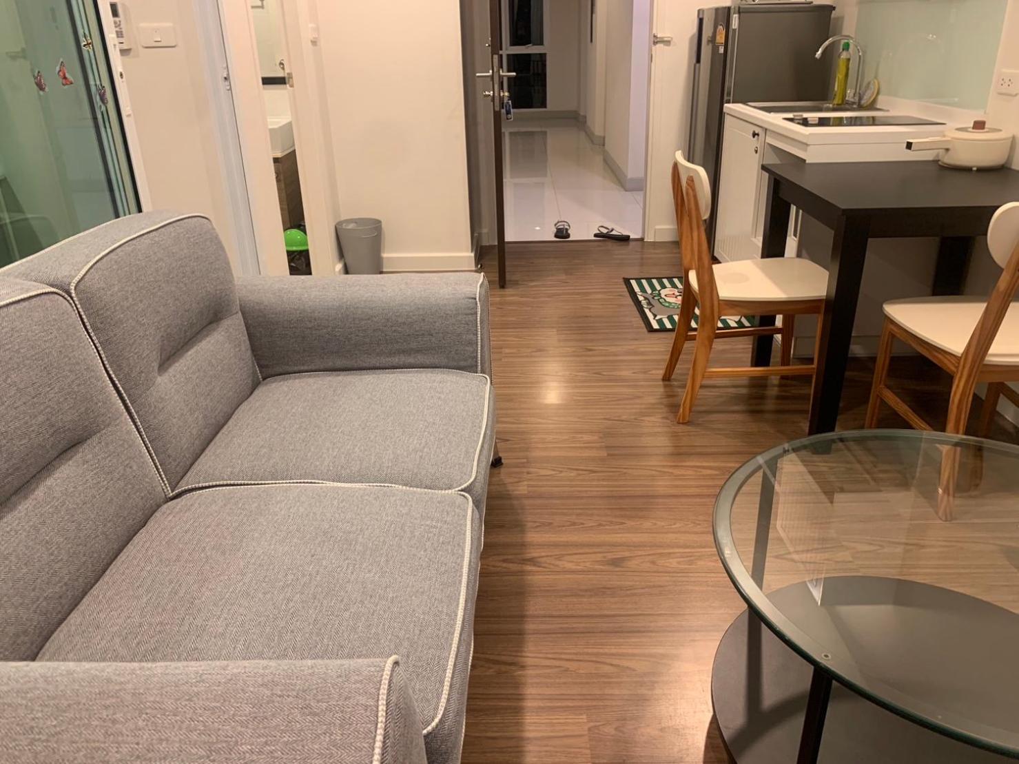 One-Bedroom Apartment photo 2