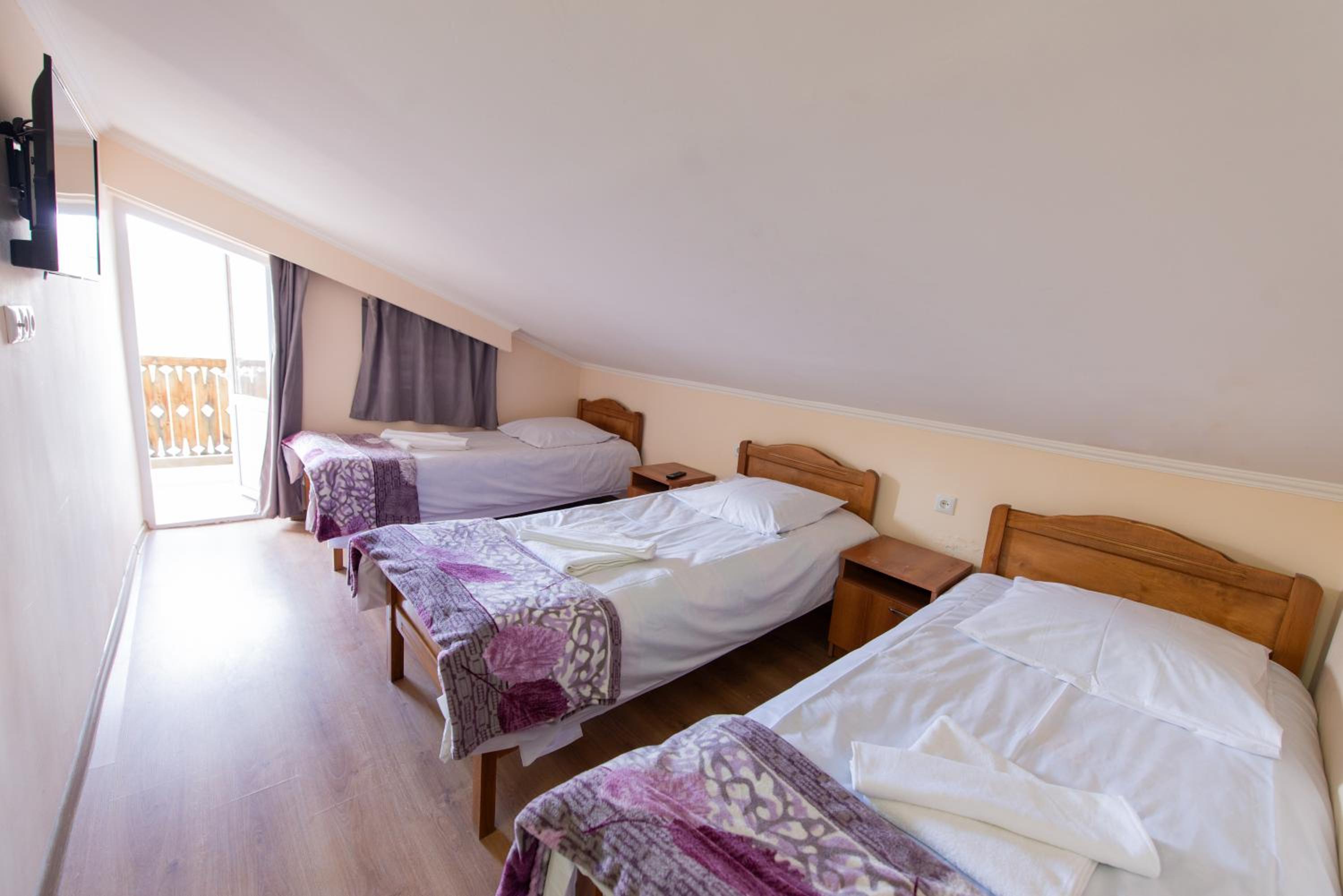 Triple Room with Balcony photo 3