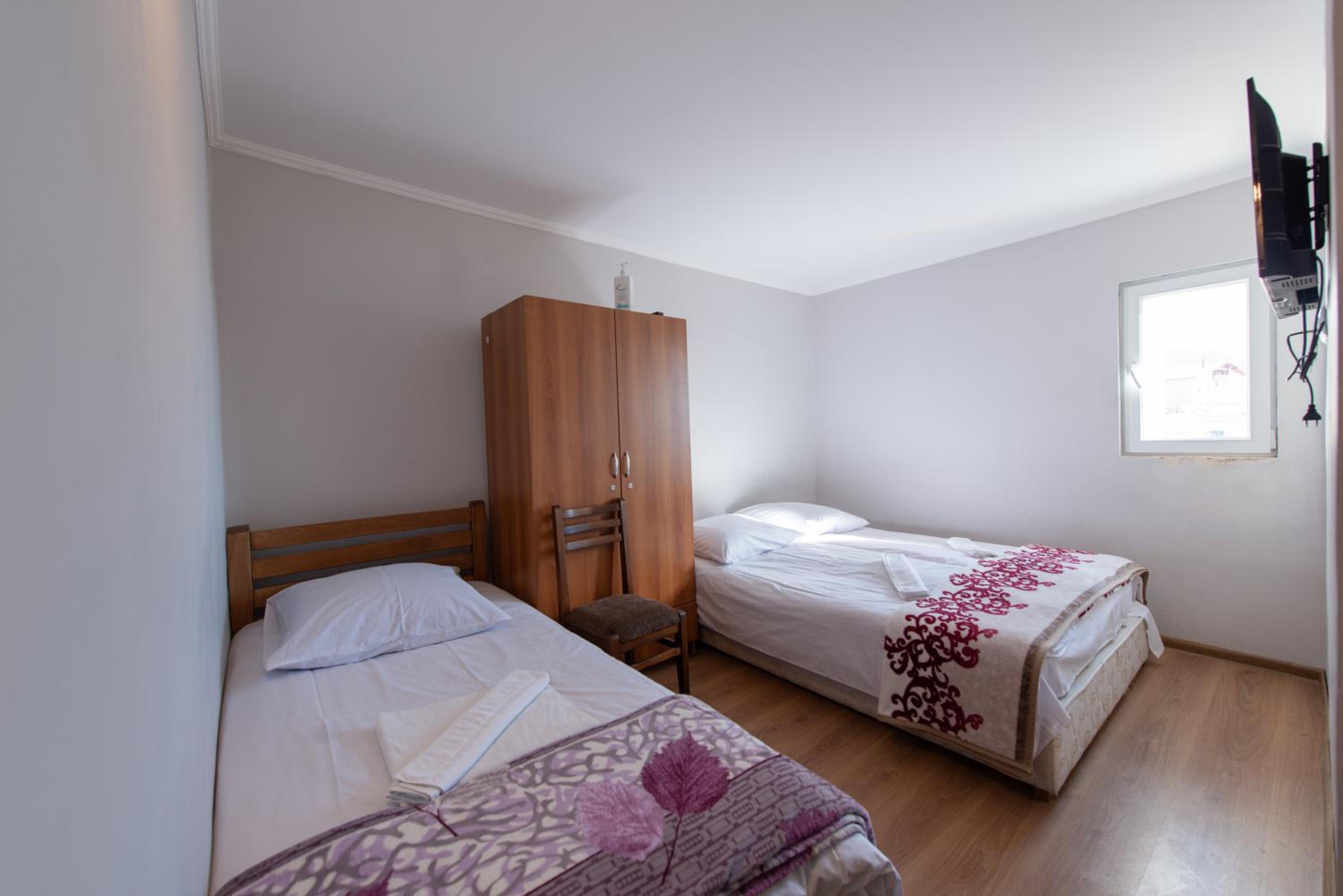 Twin Room with Mountain View photo 1