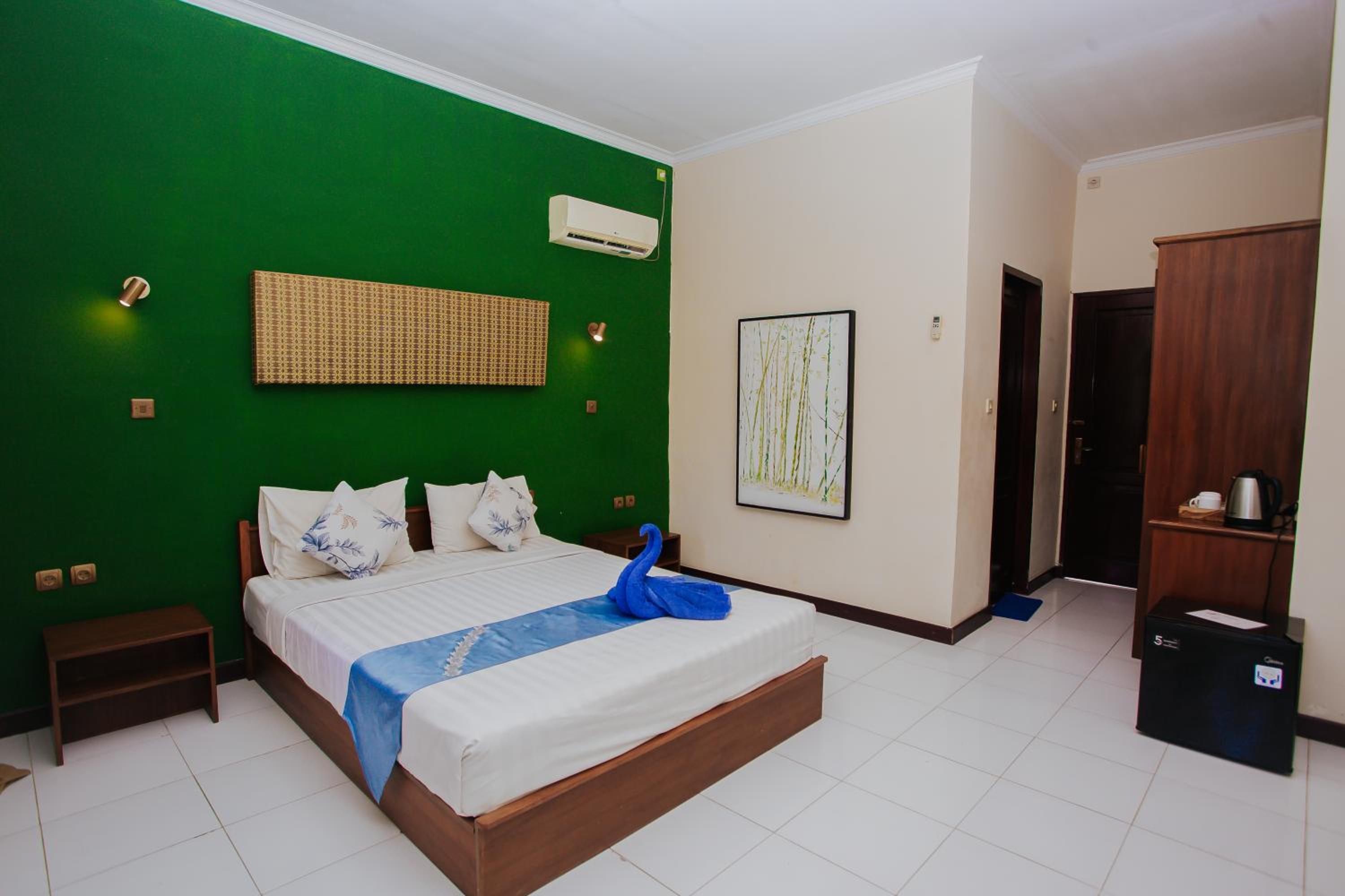 Deluxe Double Room photo 2
