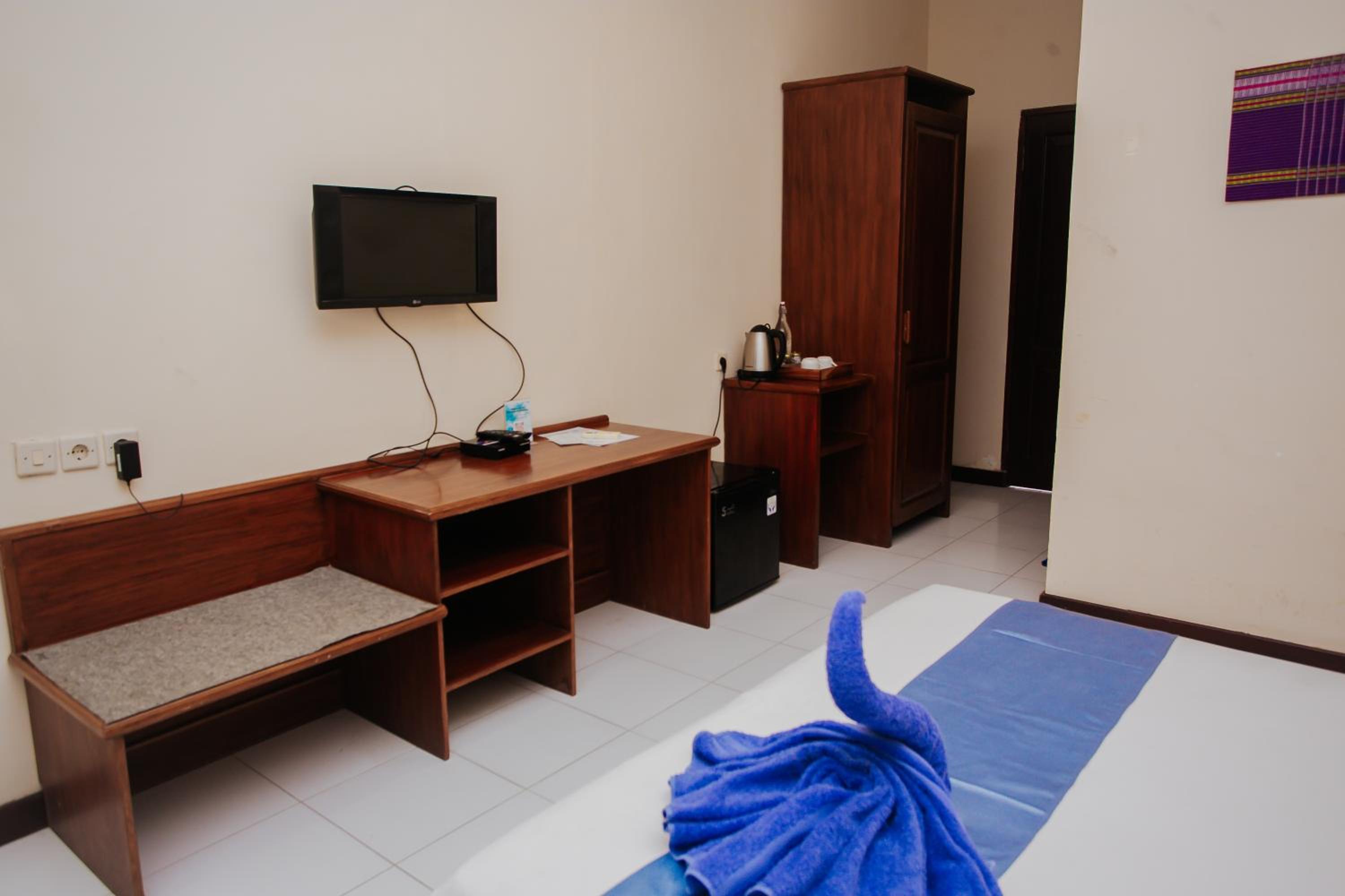 Twin Room - Photo 4