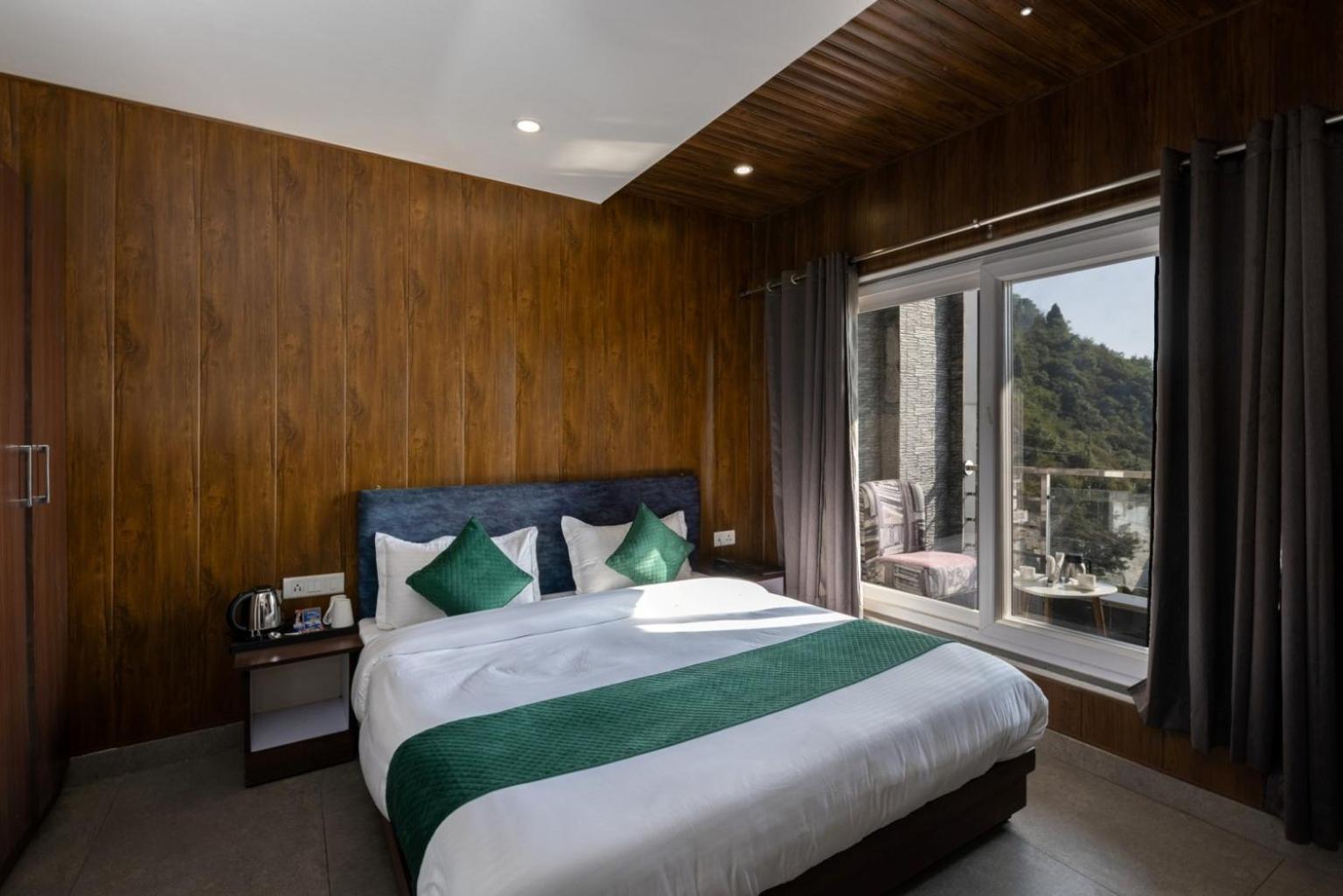 Large Double Room
