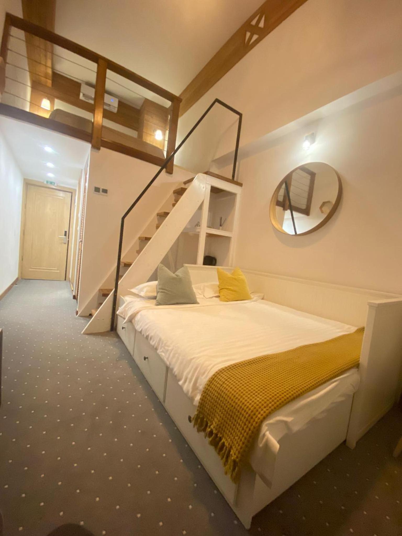 Double Room - Photo 4