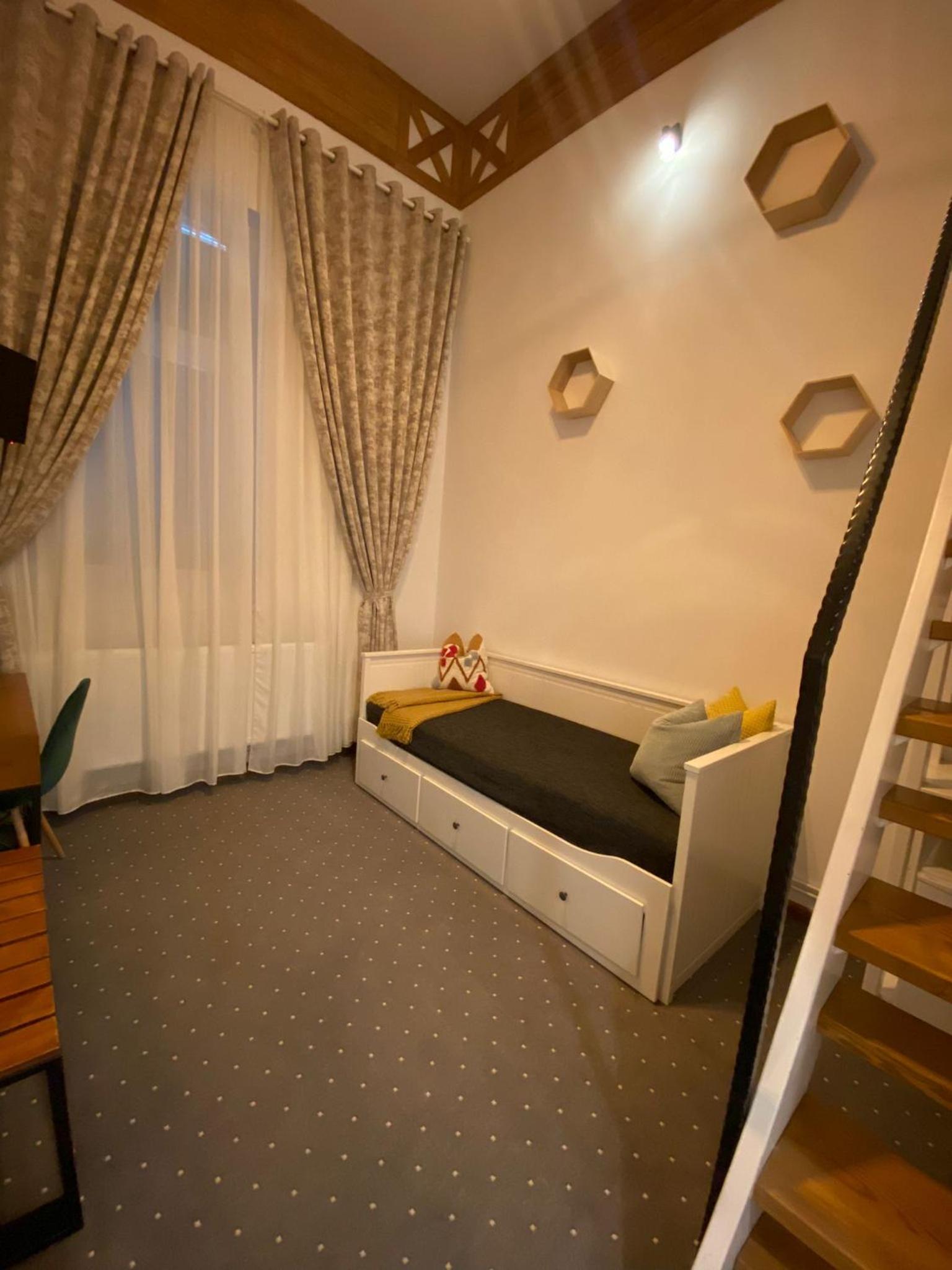 Double Room - Photo 7