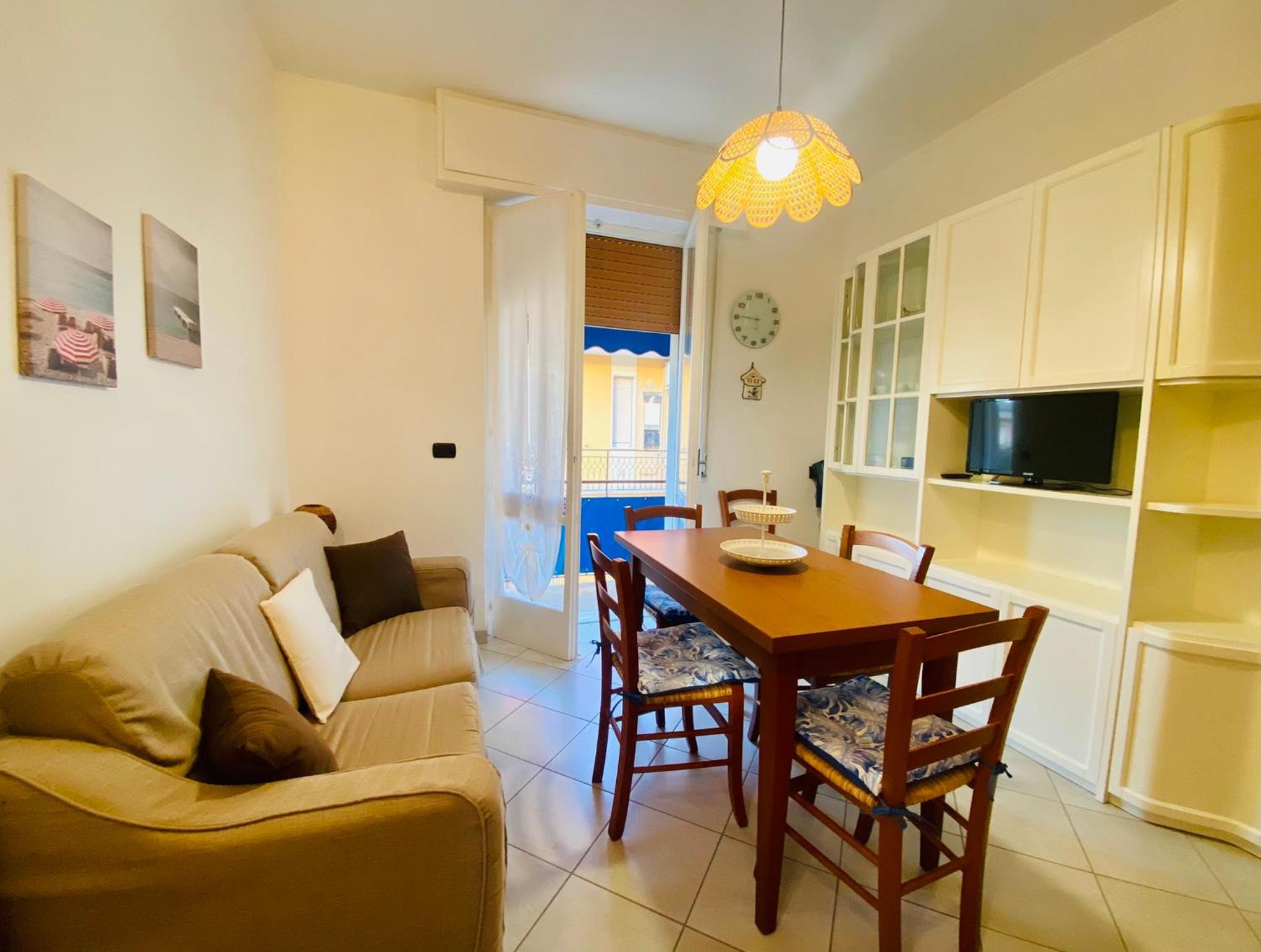 One-Bedroom Apartment photo 3