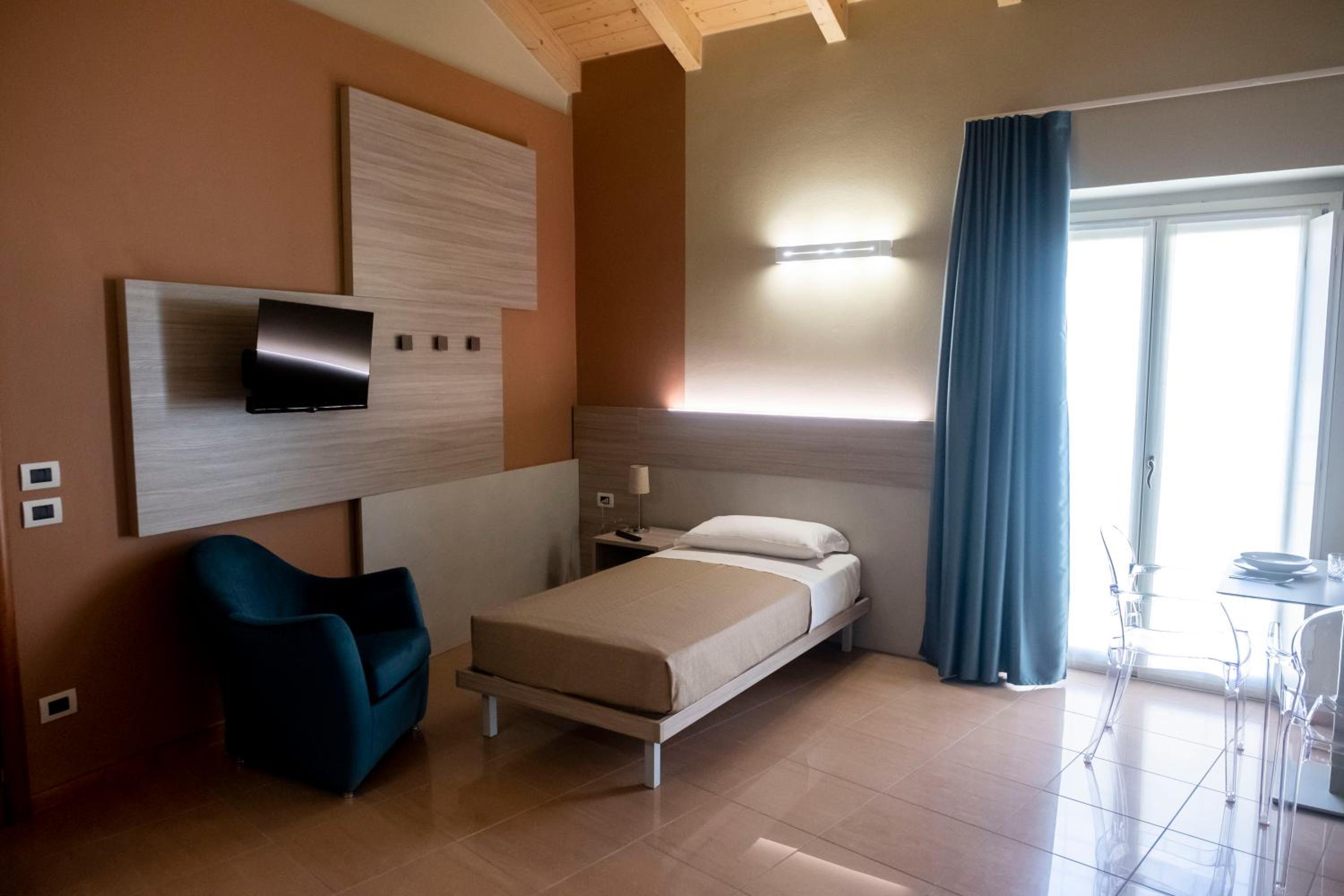 Large Single Room