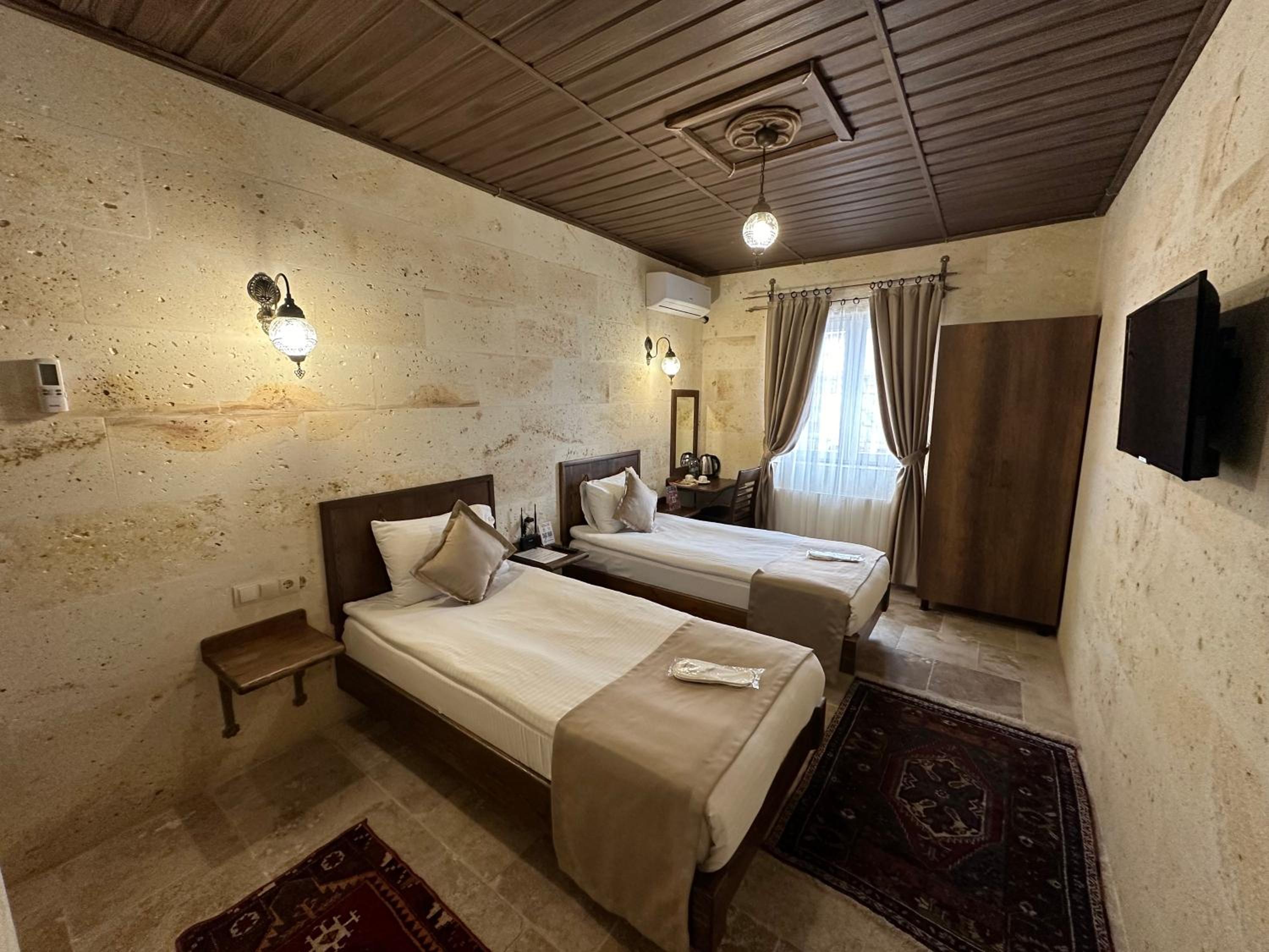 Standard Twin Room photo 1