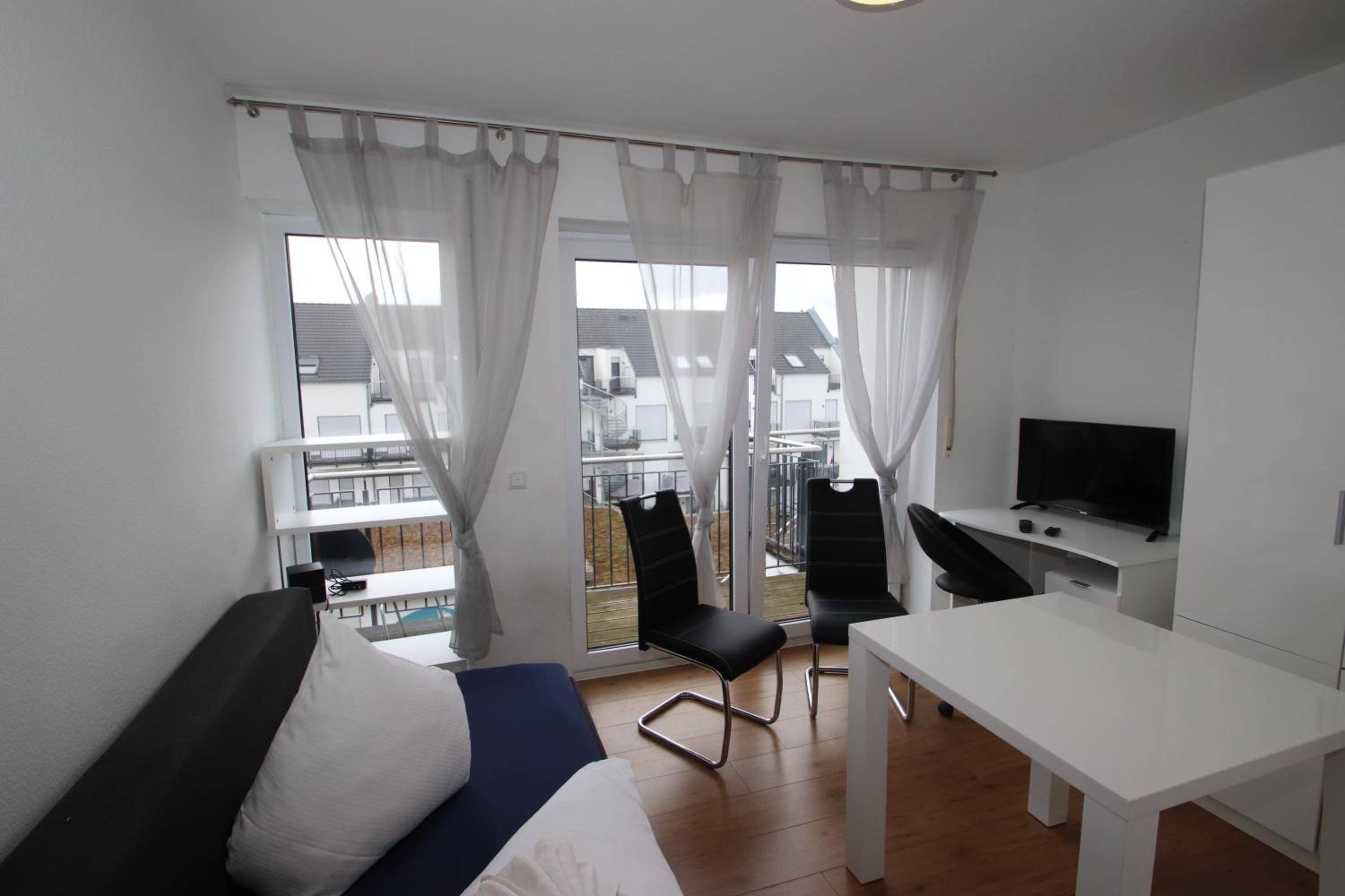 One-Bedroom Apartment photo 1