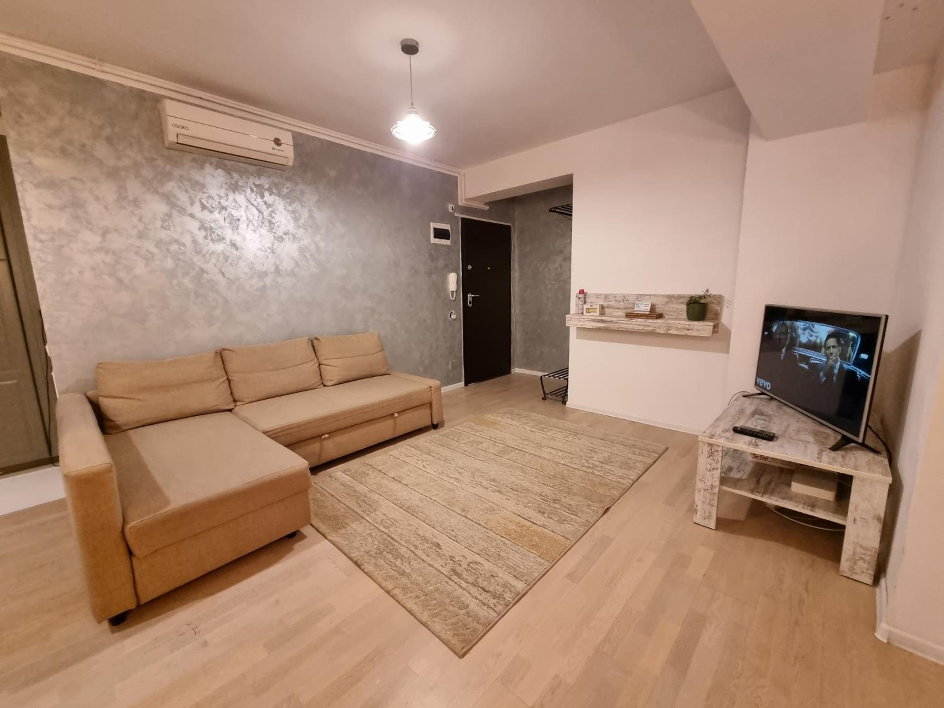 Two-Bedroom Apartment - Photo 19