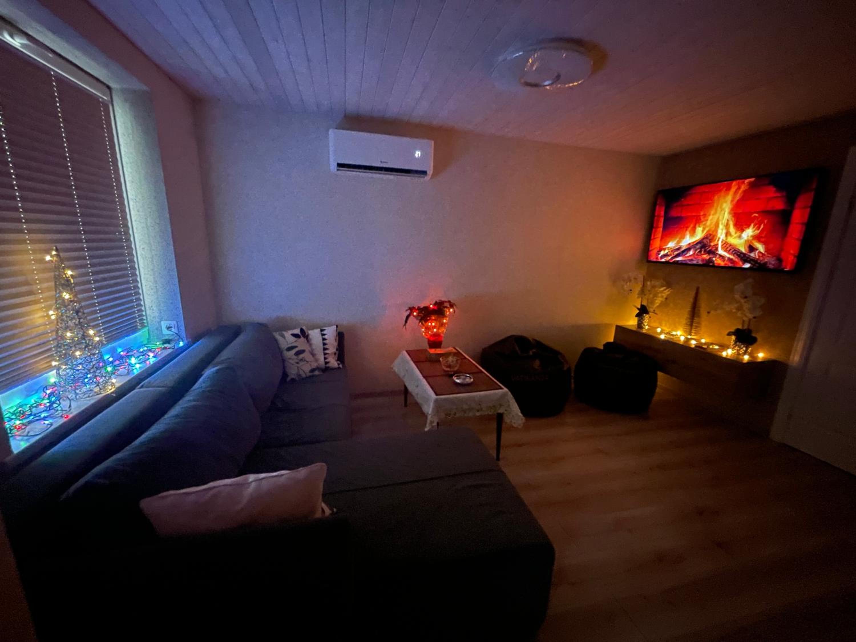 One-Bedroom House photo 1