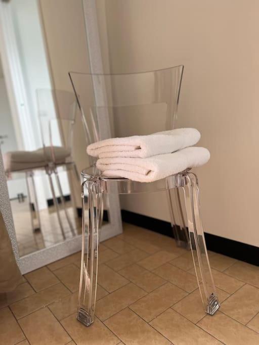 Two-Bedroom Apartment with Lake View photo 3