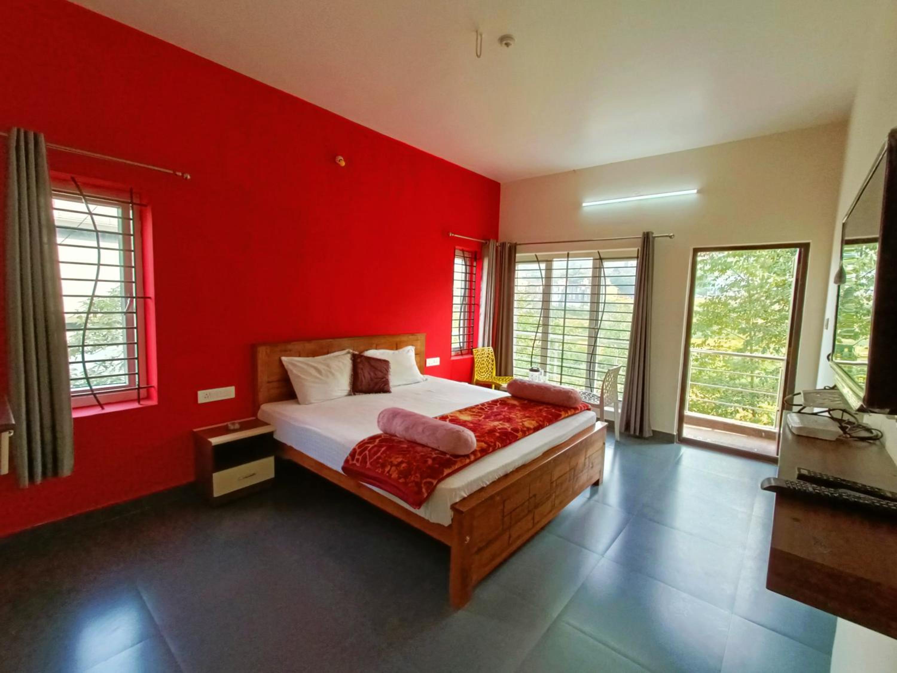 Deluxe Double Room With Balcony