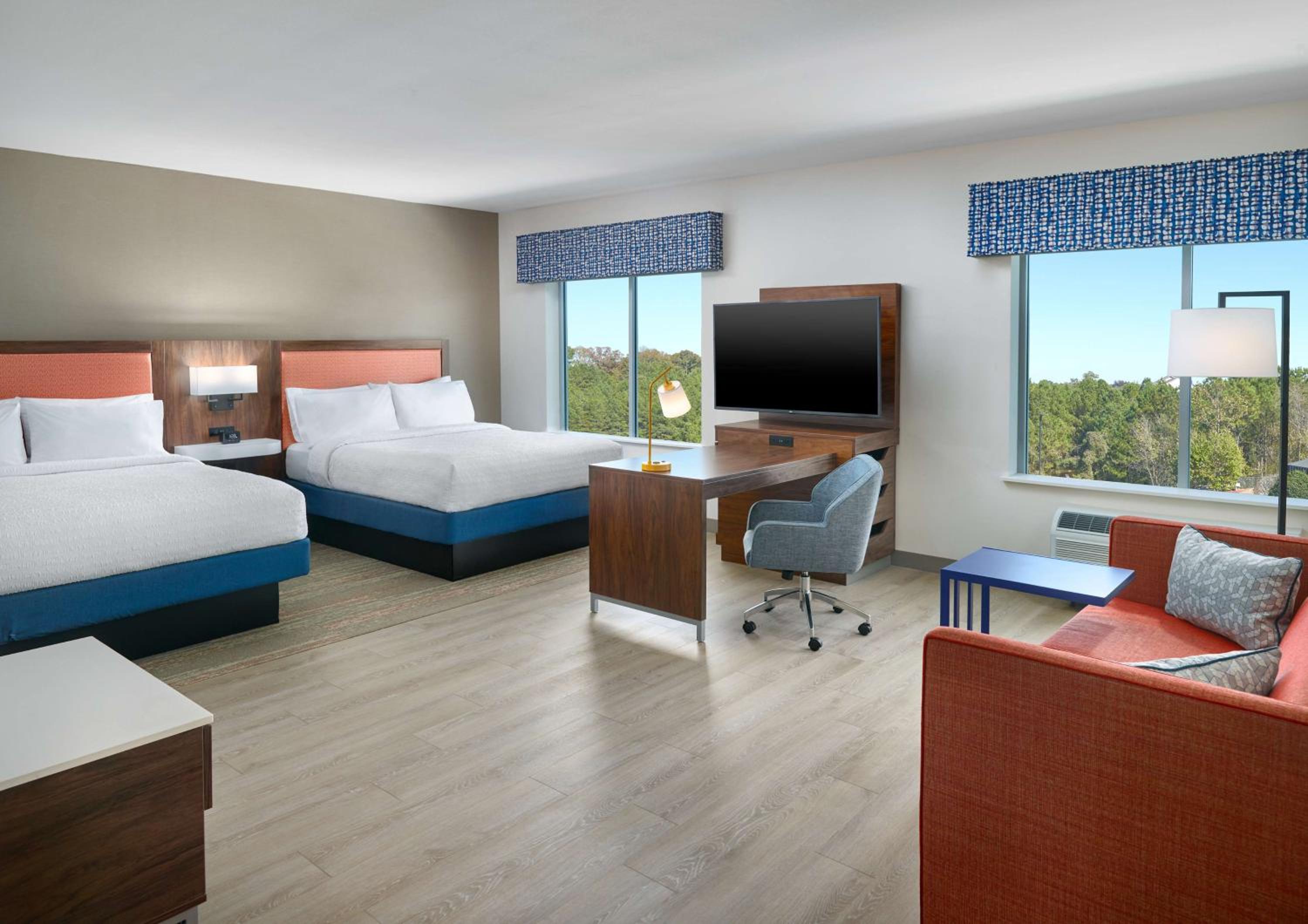 Queen Studio Suite with Two Queen Beds - Photo 1