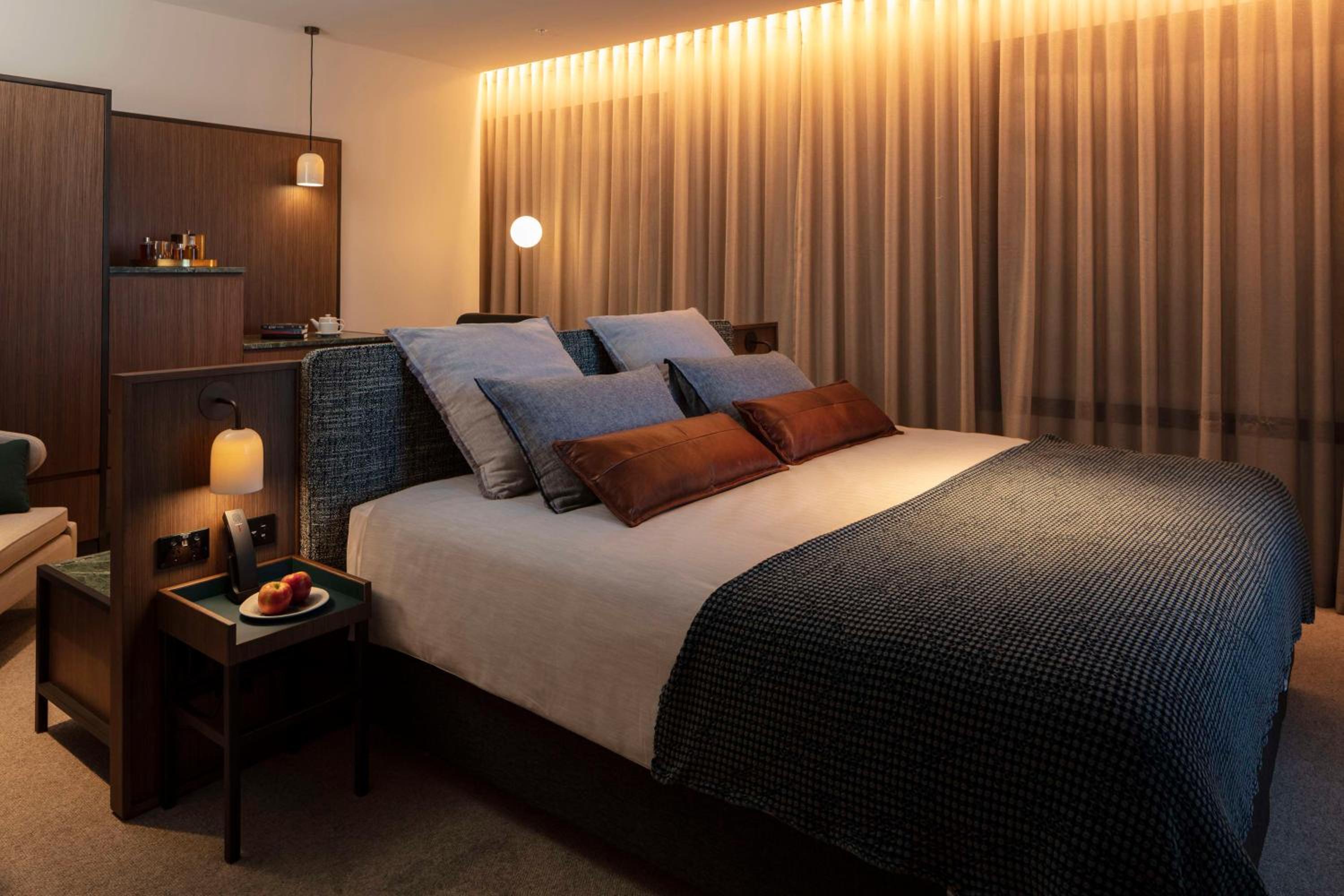 Executive Club King Room - Photo 1