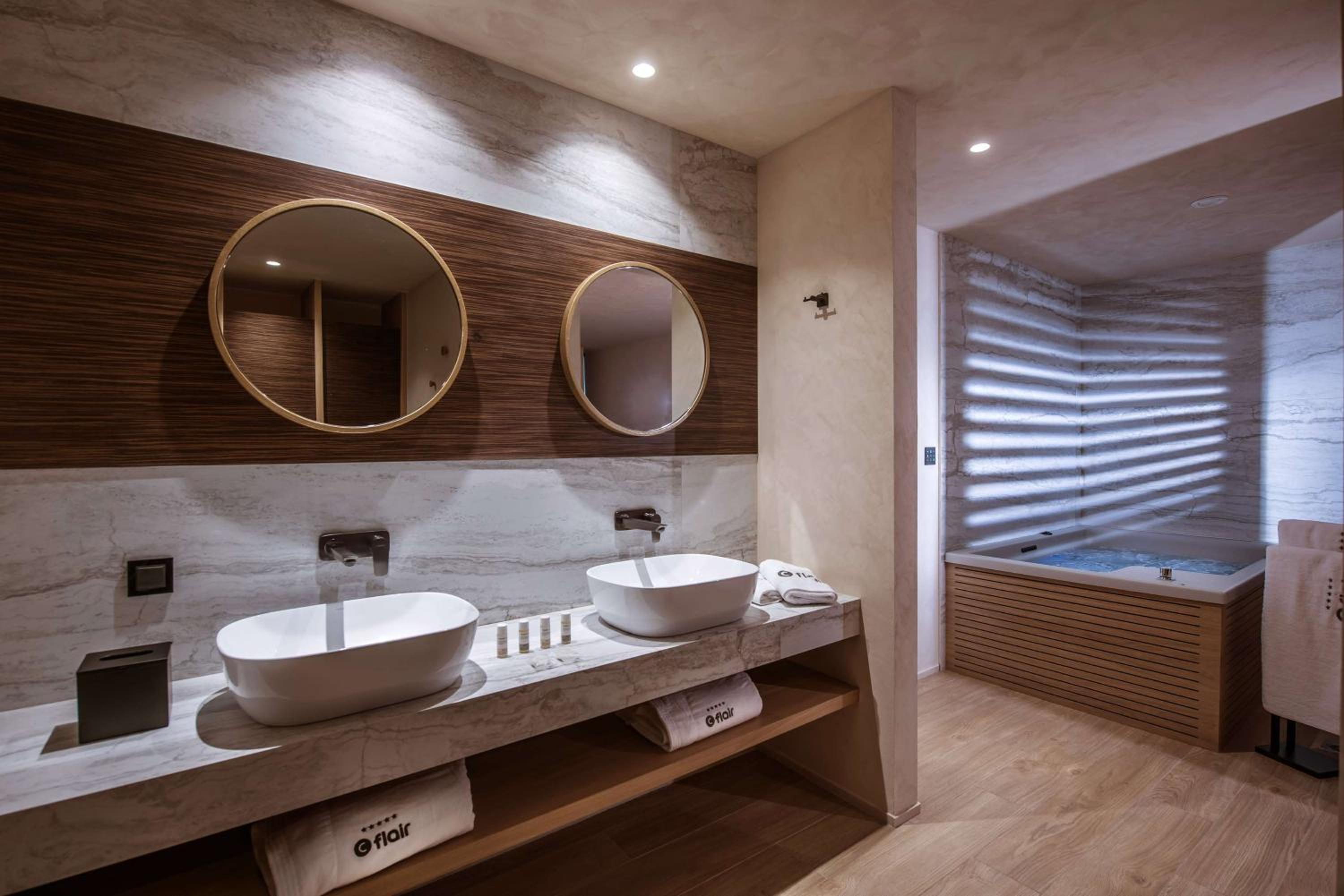 Excellence King Suite