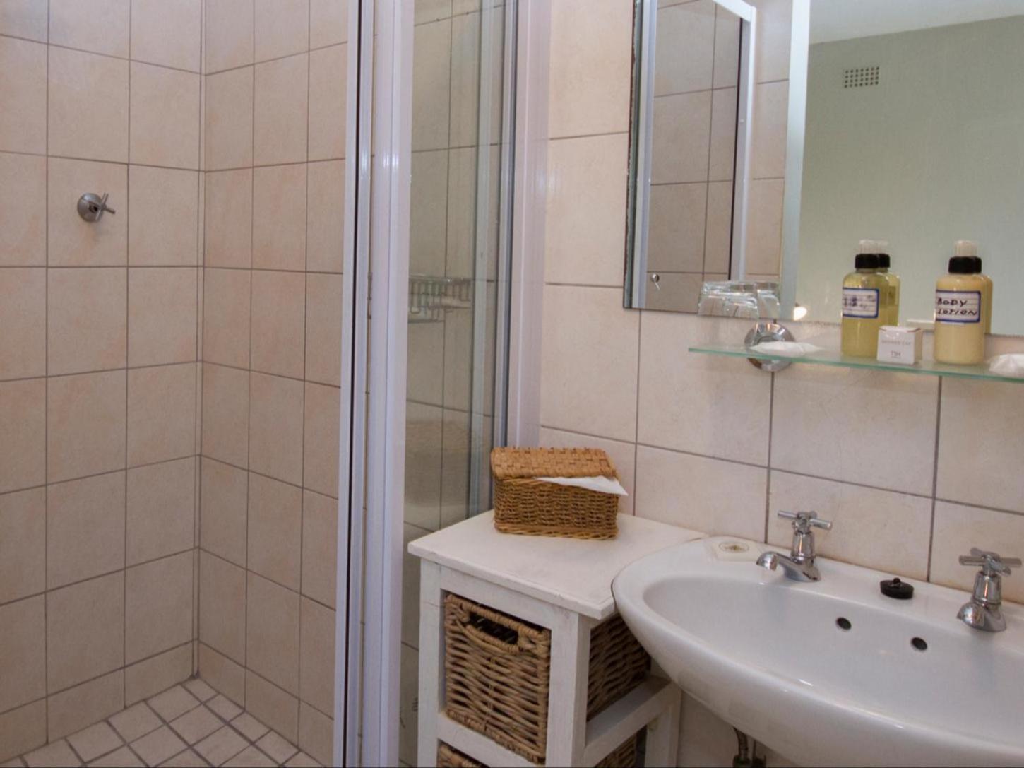 Standard Suite photo 2