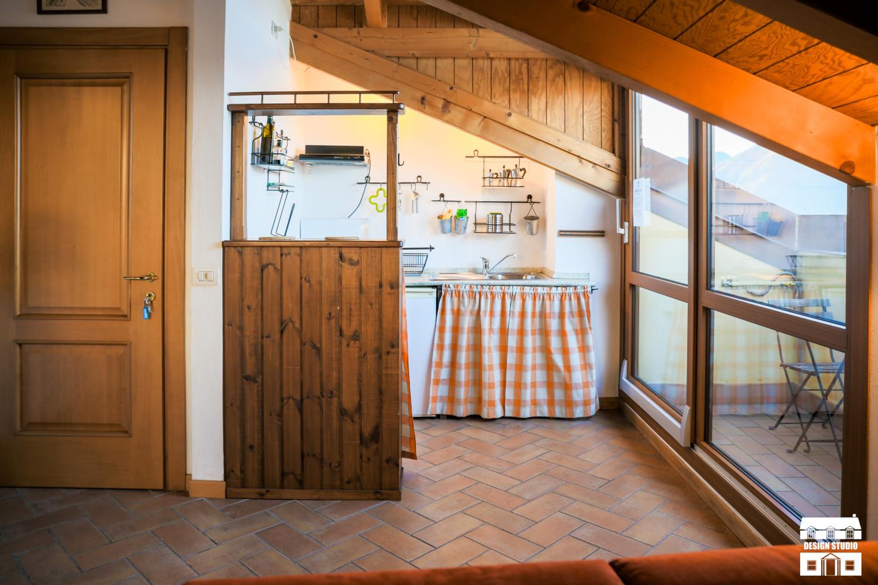 One-Bedroom Apartment - Photo 19