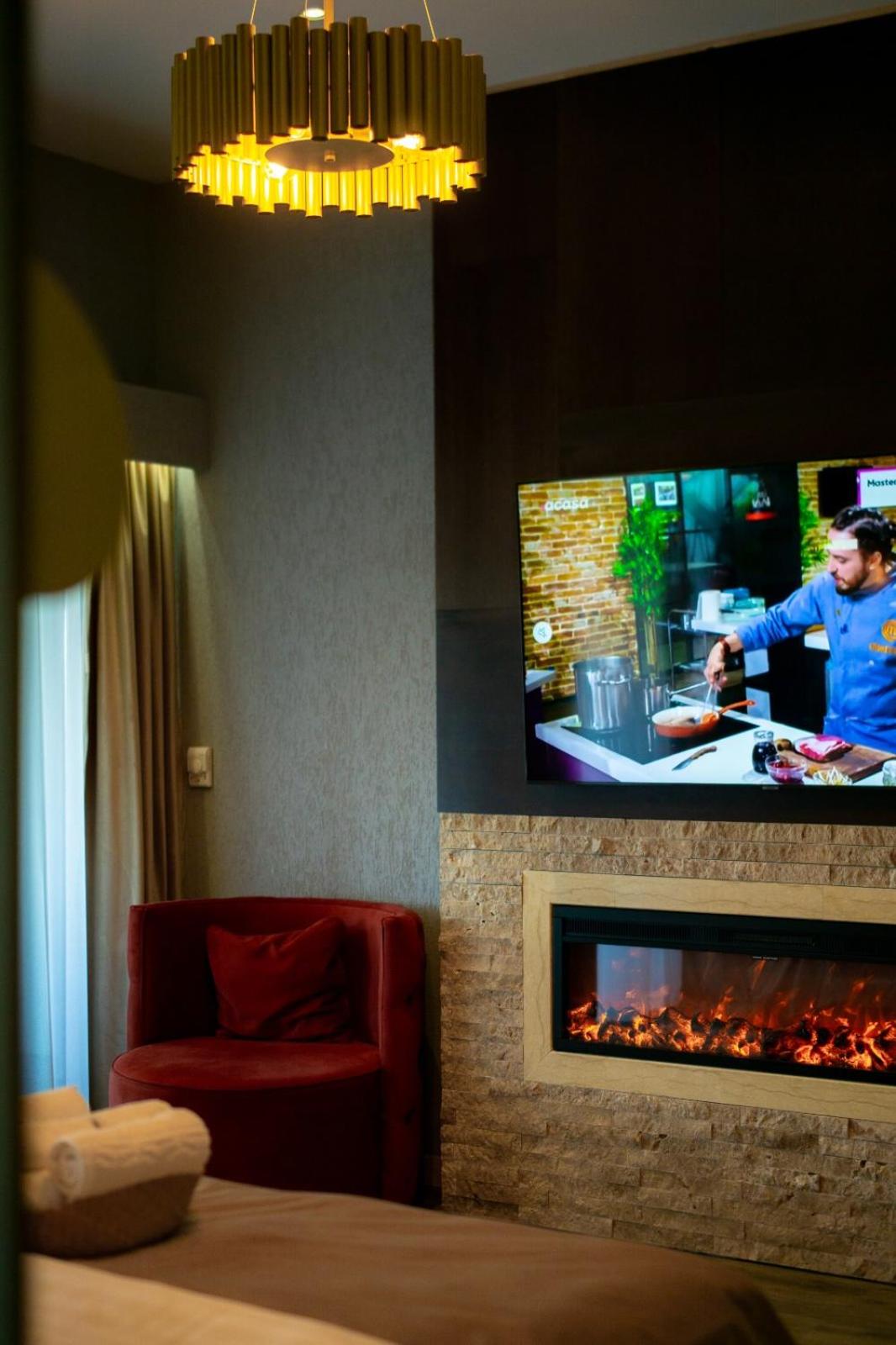 Deluxe Junior Suite - Photo 1