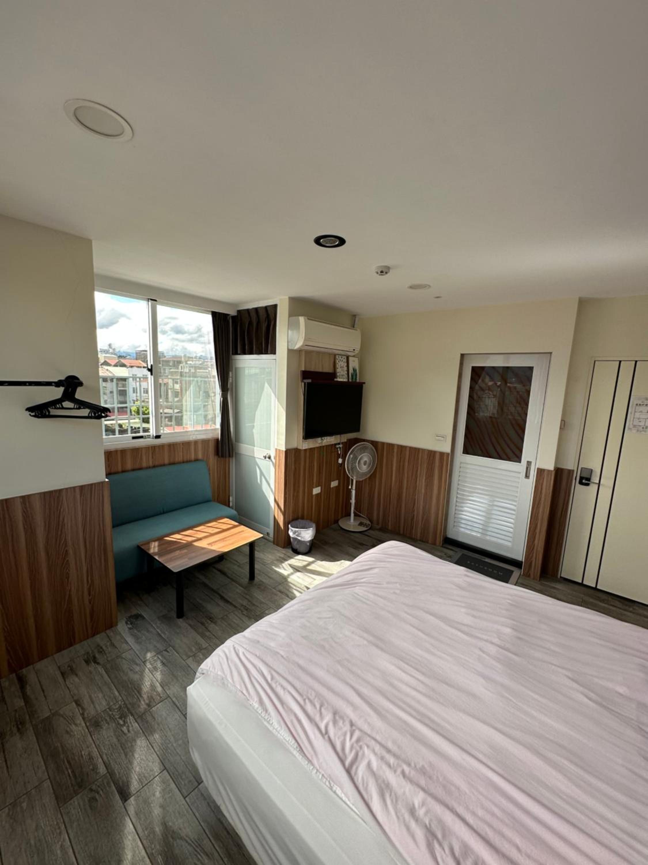 Queen Room photo 3