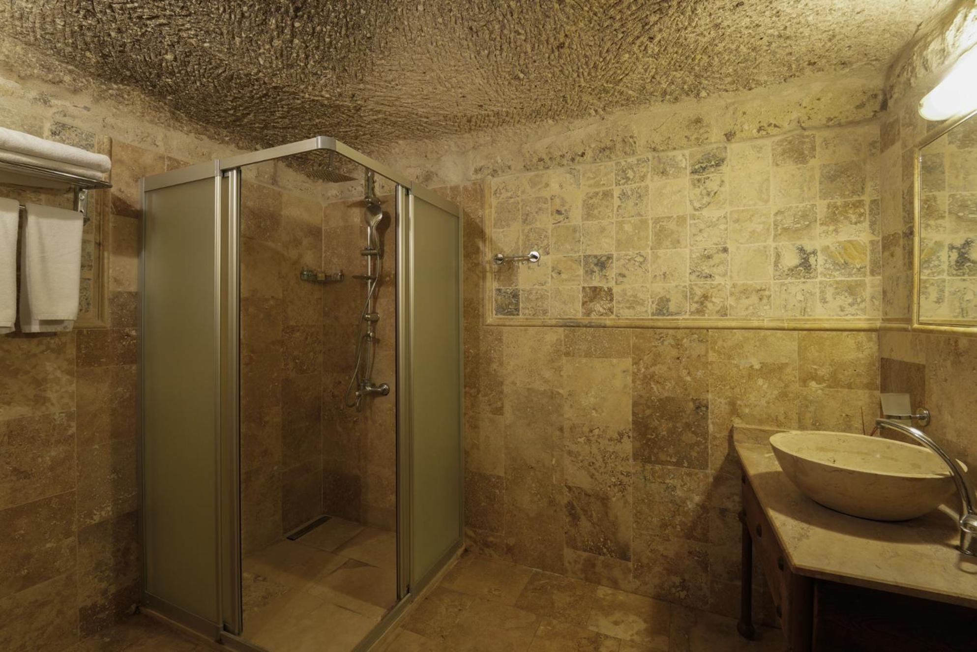 Deluxe Junior Suite photo 3