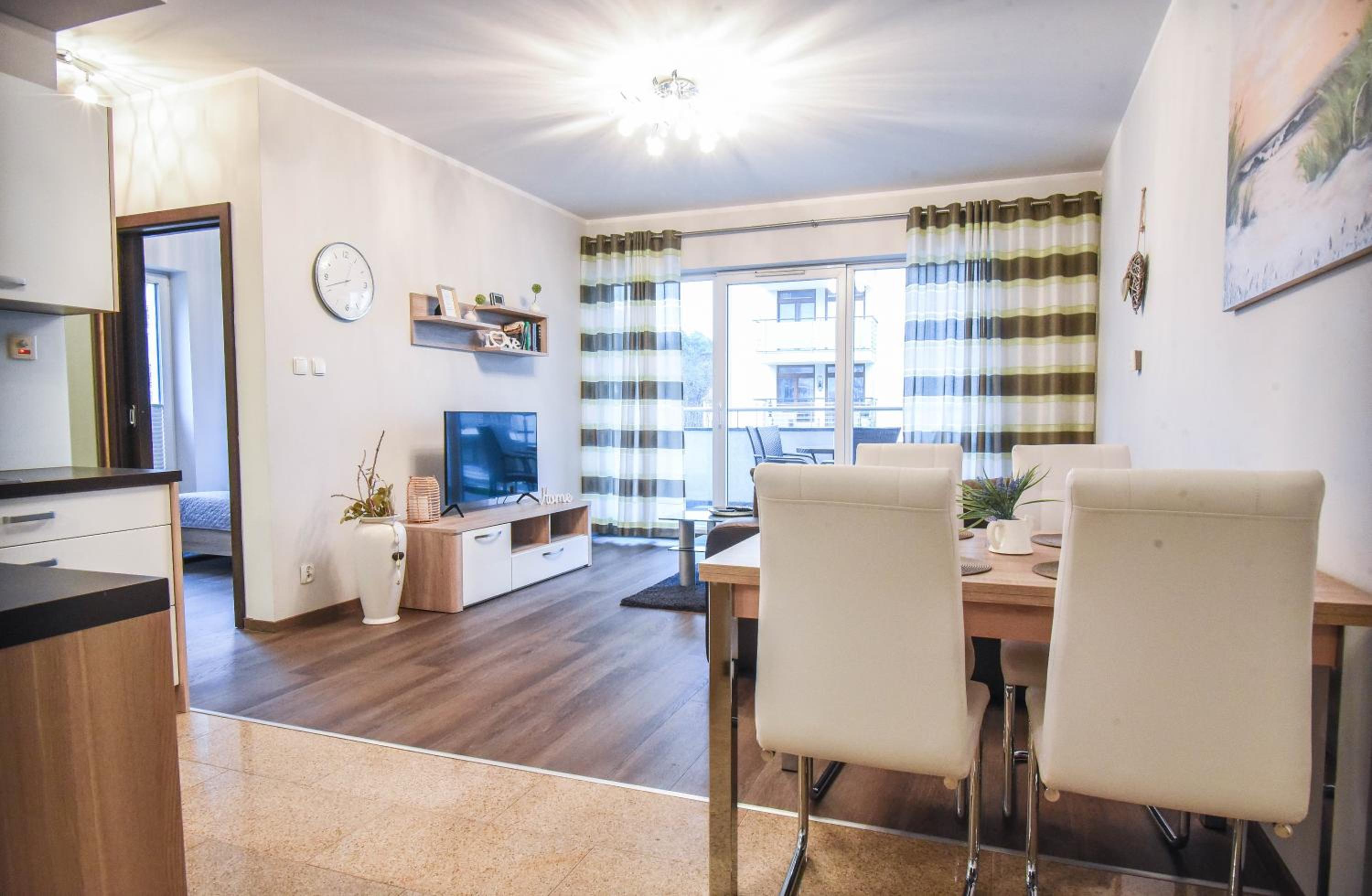One-Bedroom Apartment with Balcony - 19