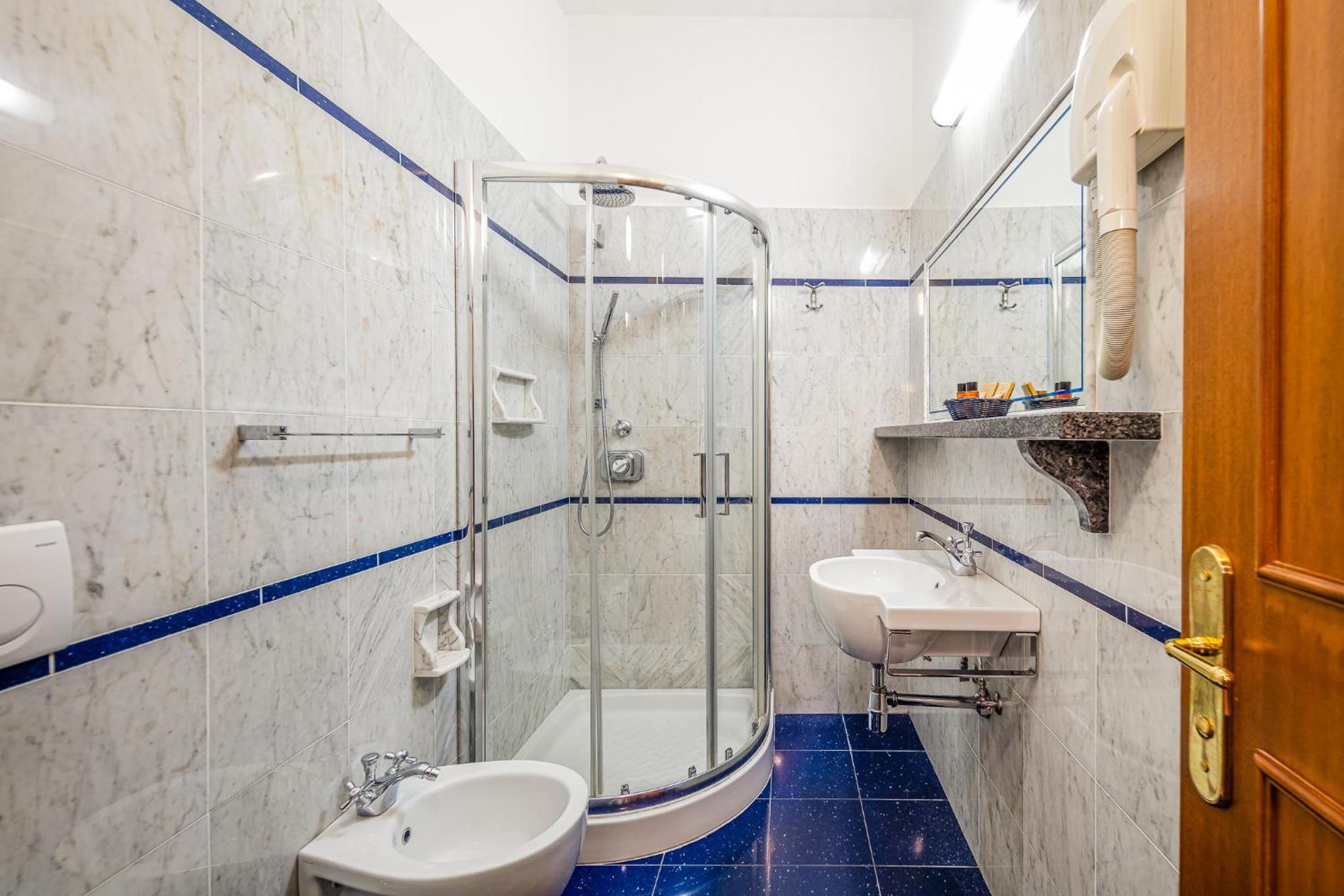 Double Room with Private External Bathroom