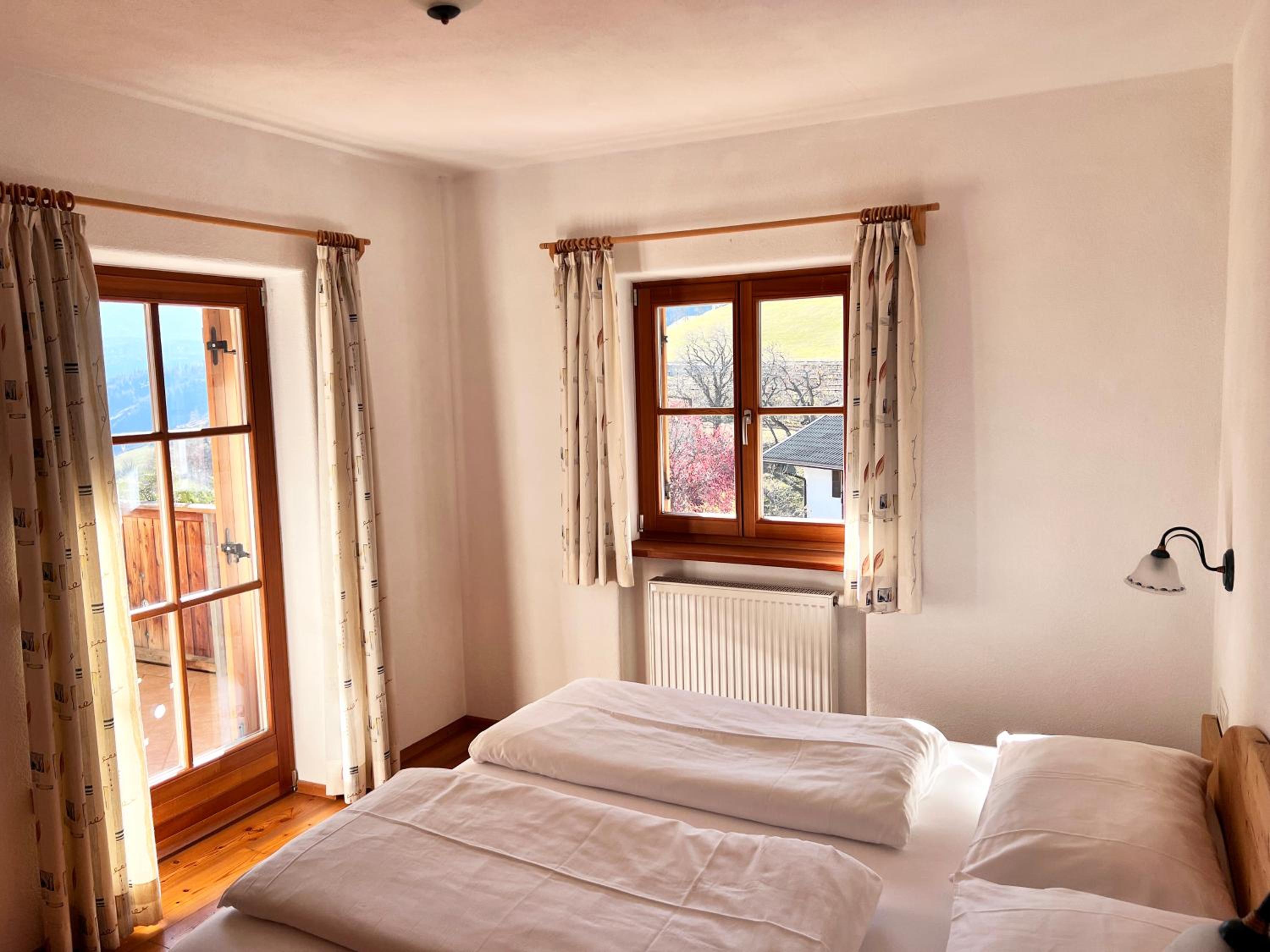 Apartment with Mountain View photo 3